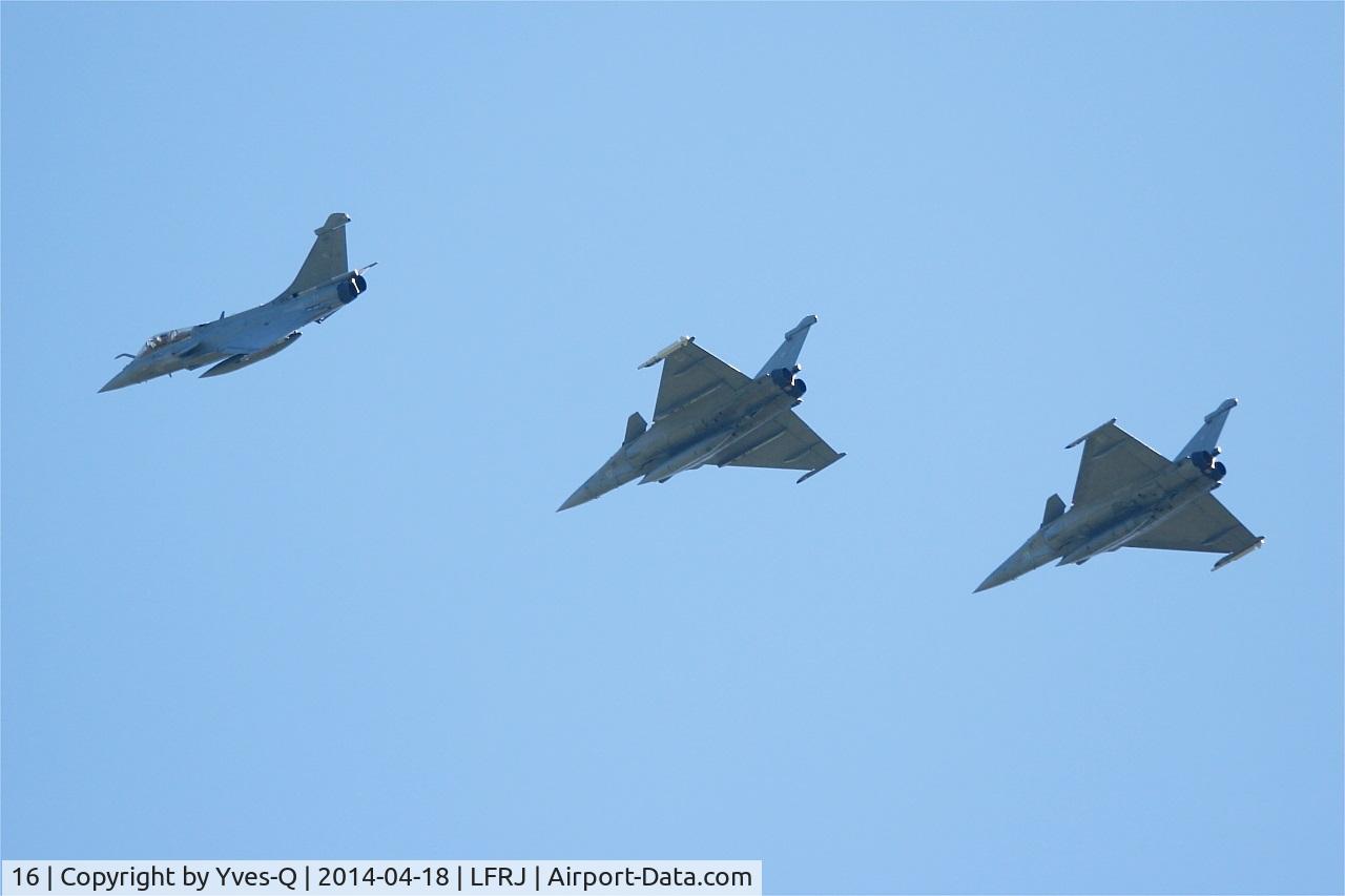 16, Dassault Rafale M C/N 16, Dassault Rafale M, Break over Landivisiau Naval Air Base (LFRJ)