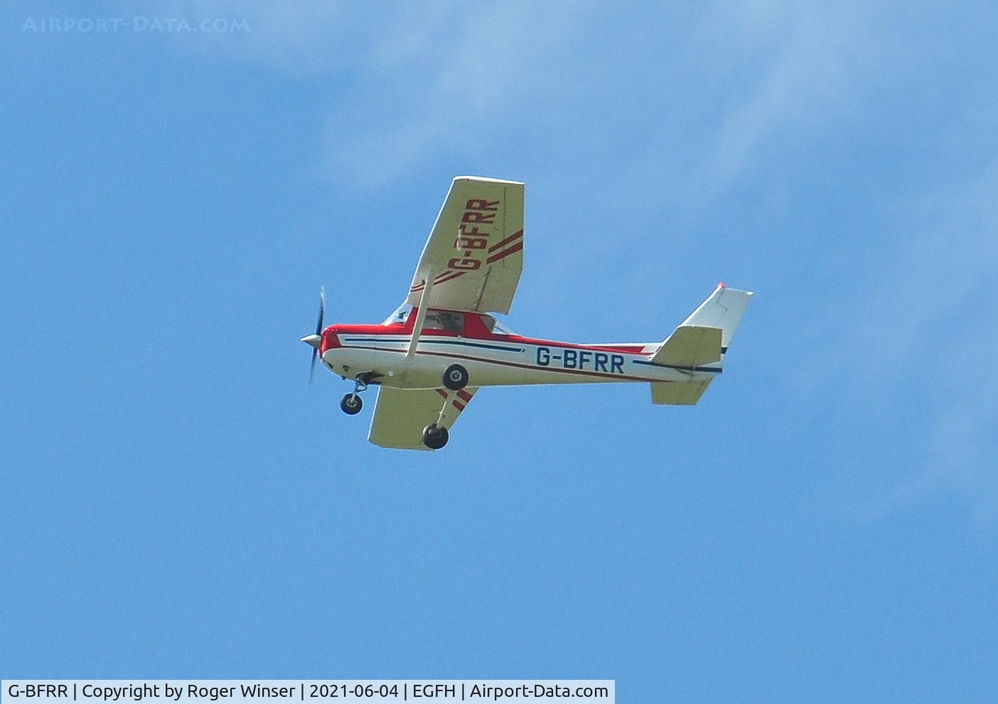 G-BFRR, 1977 Reims FRA150M Aerobat C/N 0326, Visiting Aerobat overhead join.
