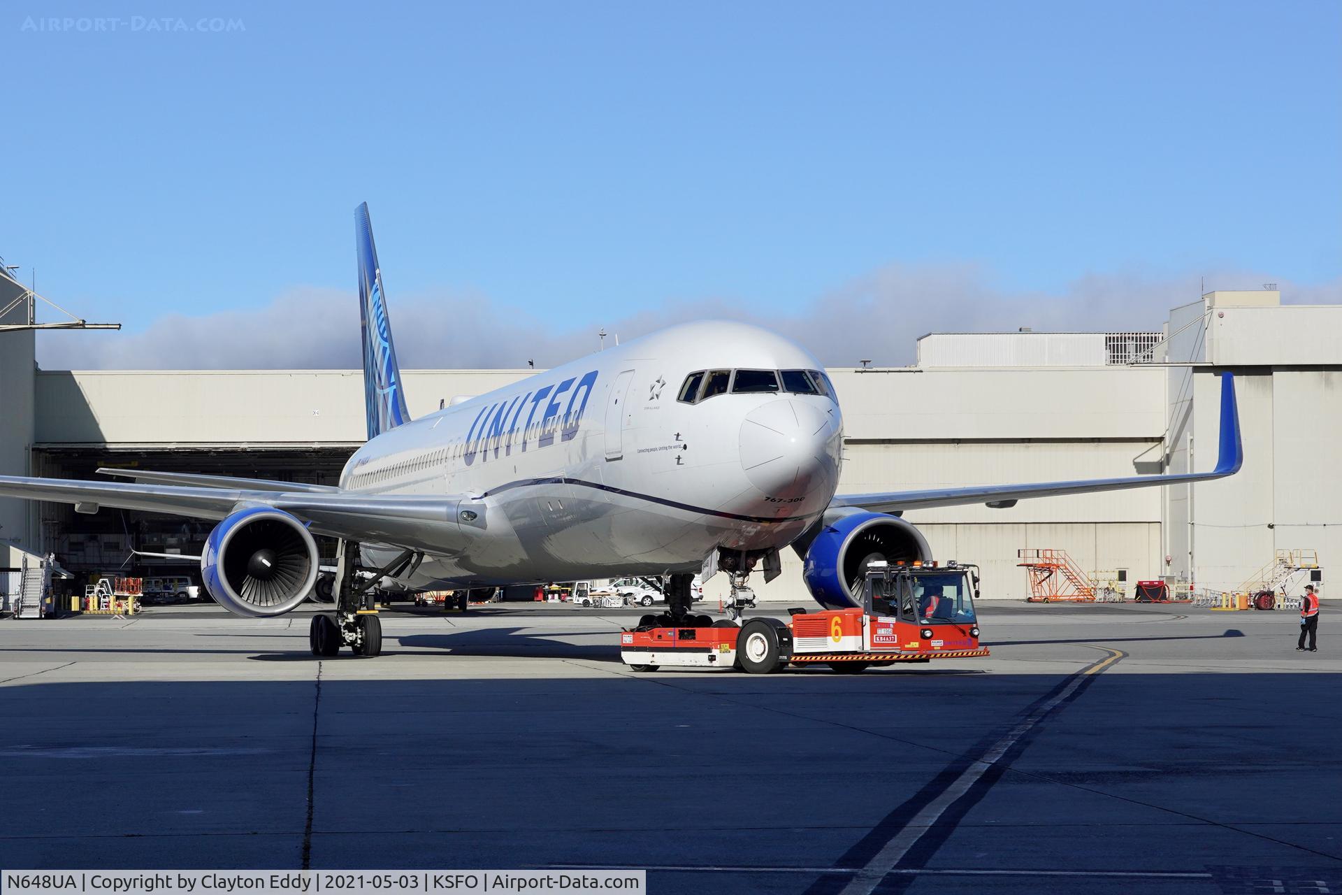 N648UA, 1992 Boeing 767-322ER C/N 25285, SFO 2021.