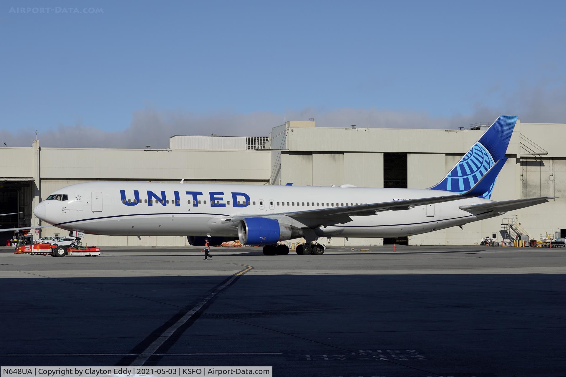N648UA, 1992 Boeing 767-322ER C/N 25285, SFO 2021.