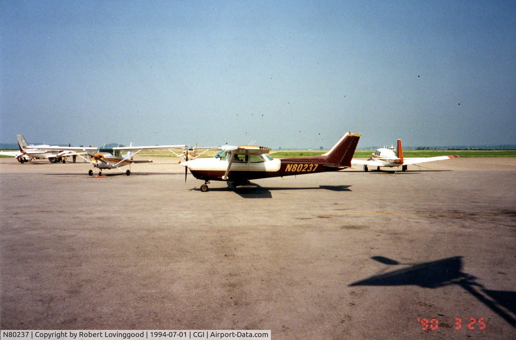 N80237, 1975 Cessna 172M C/N 17266465, At Cape Girardeau