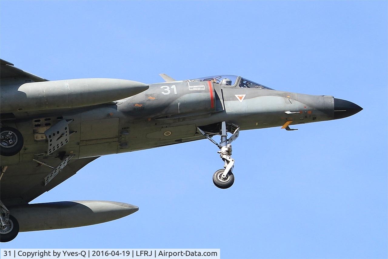 31, Dassault Super Etendard C/N 31, Dassault Super Etendard M (SEM), On final rwy 08, Landivisiau Naval Air Base (LFRJ)