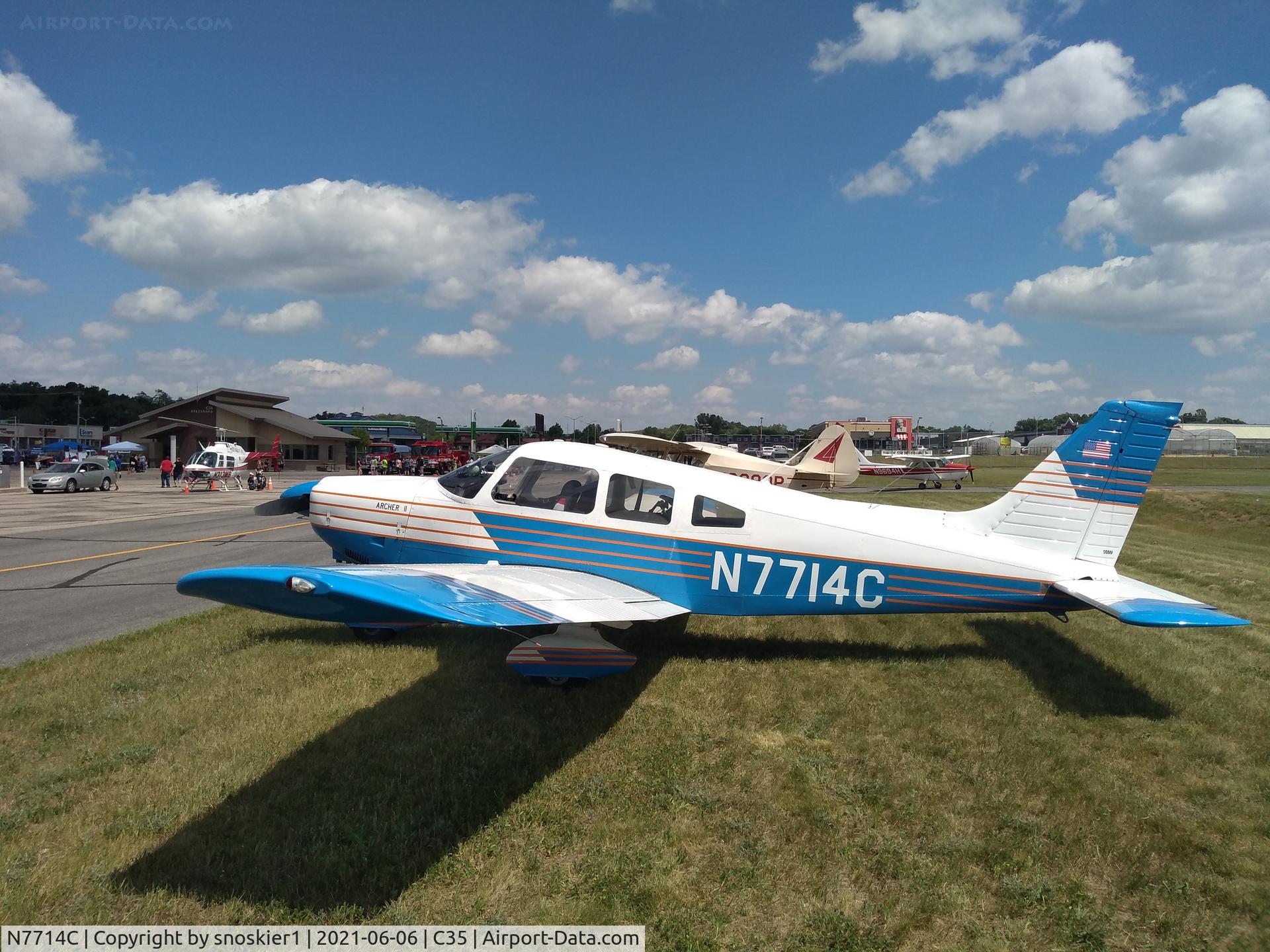 N7714C, 1975 Piper PA-28-181 C/N 28-7690078, Reedsburg Pancake breakfast