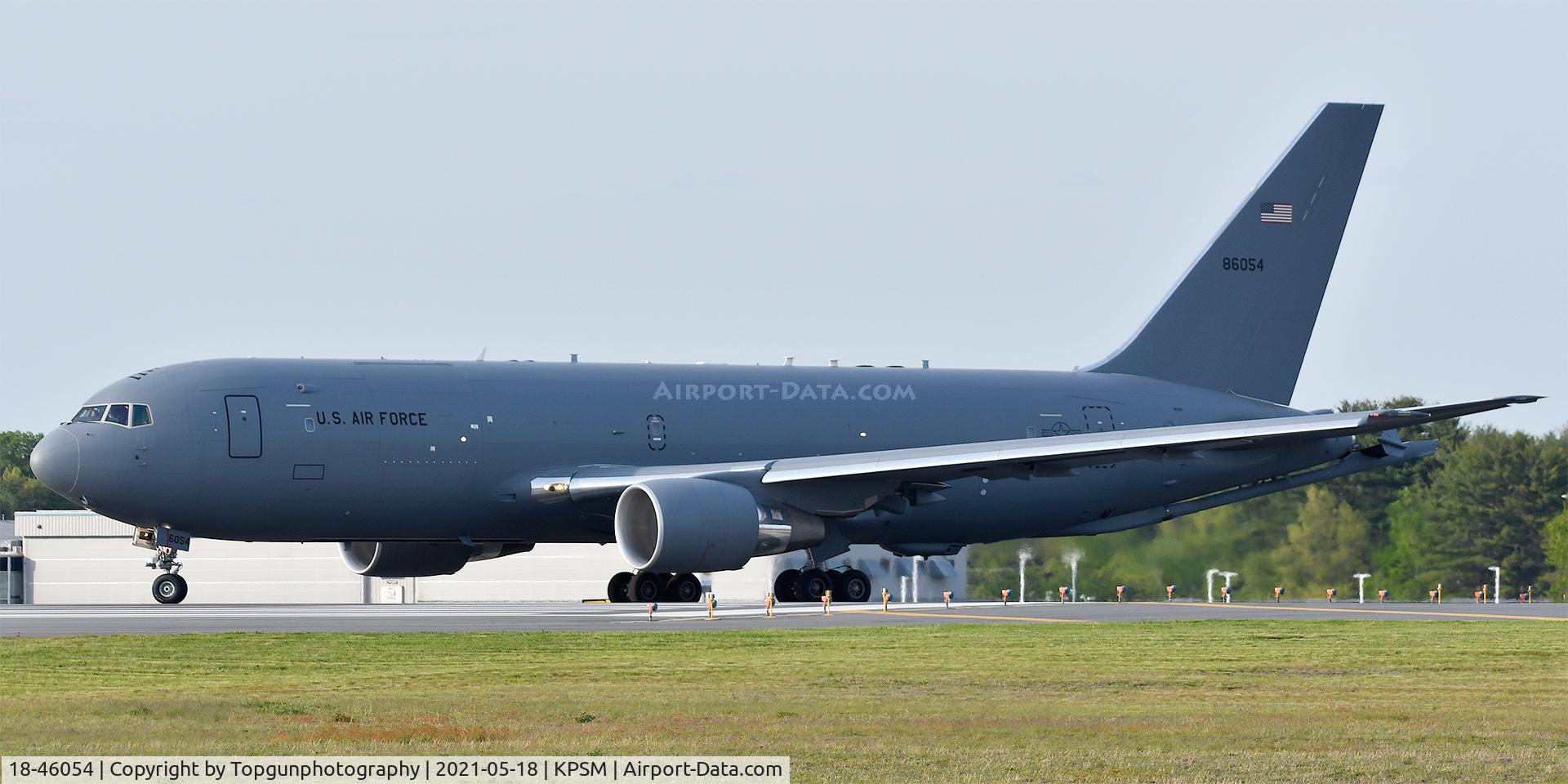18-46054, 2017 Boeing KC-46A Pegasus C/N 41874/1200, PACK22 departing RW34