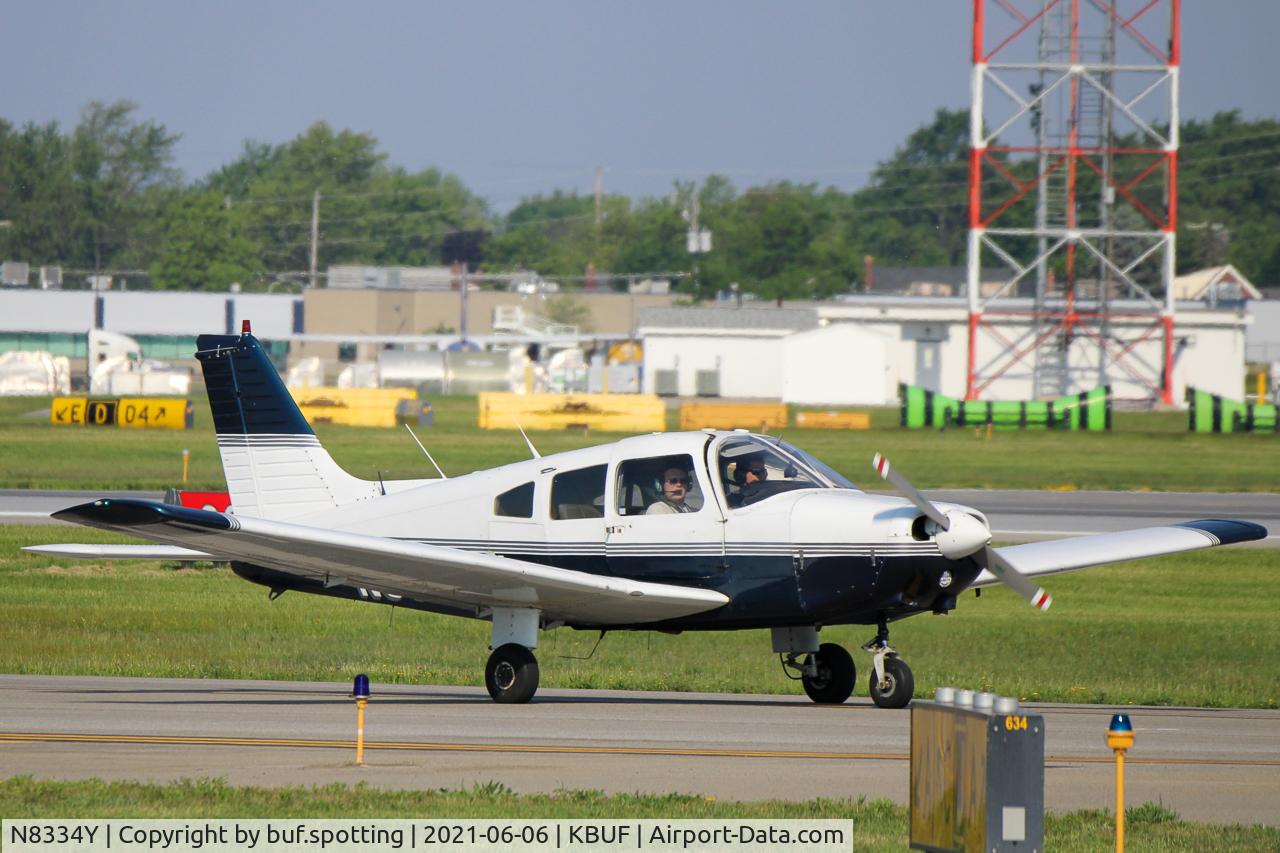 N8334Y, 1981 Piper PA-28-161 C/N 28-8116151, N8334Y taxing to RWY23 at KBUF