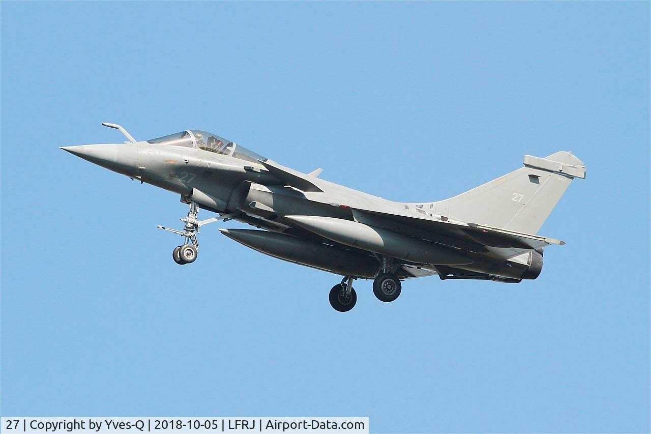 27, 2011 Dassault Rafale M C/N 27, Dassault Rafale M, Short approach rwy 26, Landivisiau Naval Air Base (LFRJ)