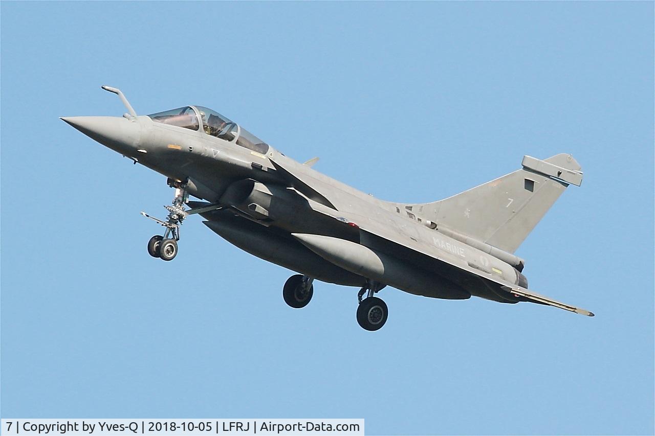 7, Dassault Rafale M C/N 7, Dassault Rafale M, Short approach rwy 26, Landivisiau Naval Air Base (LFRJ)