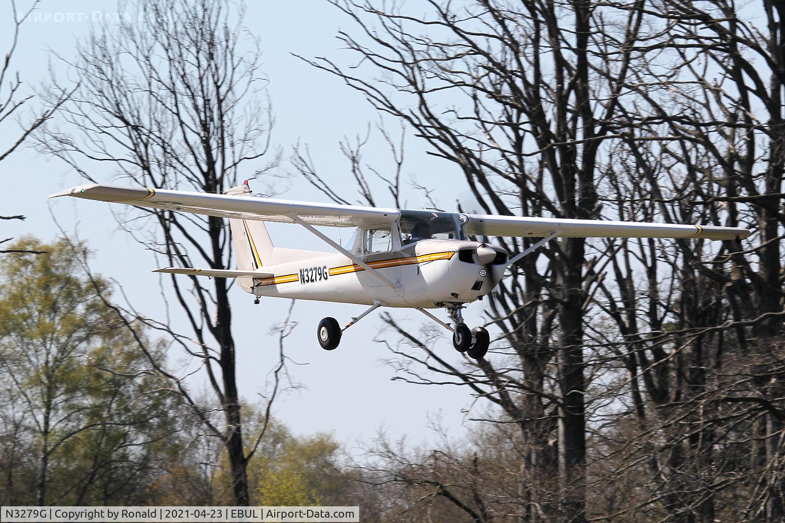 N3279G, 1973 Reims F150L C/N F15000920, at ebul
