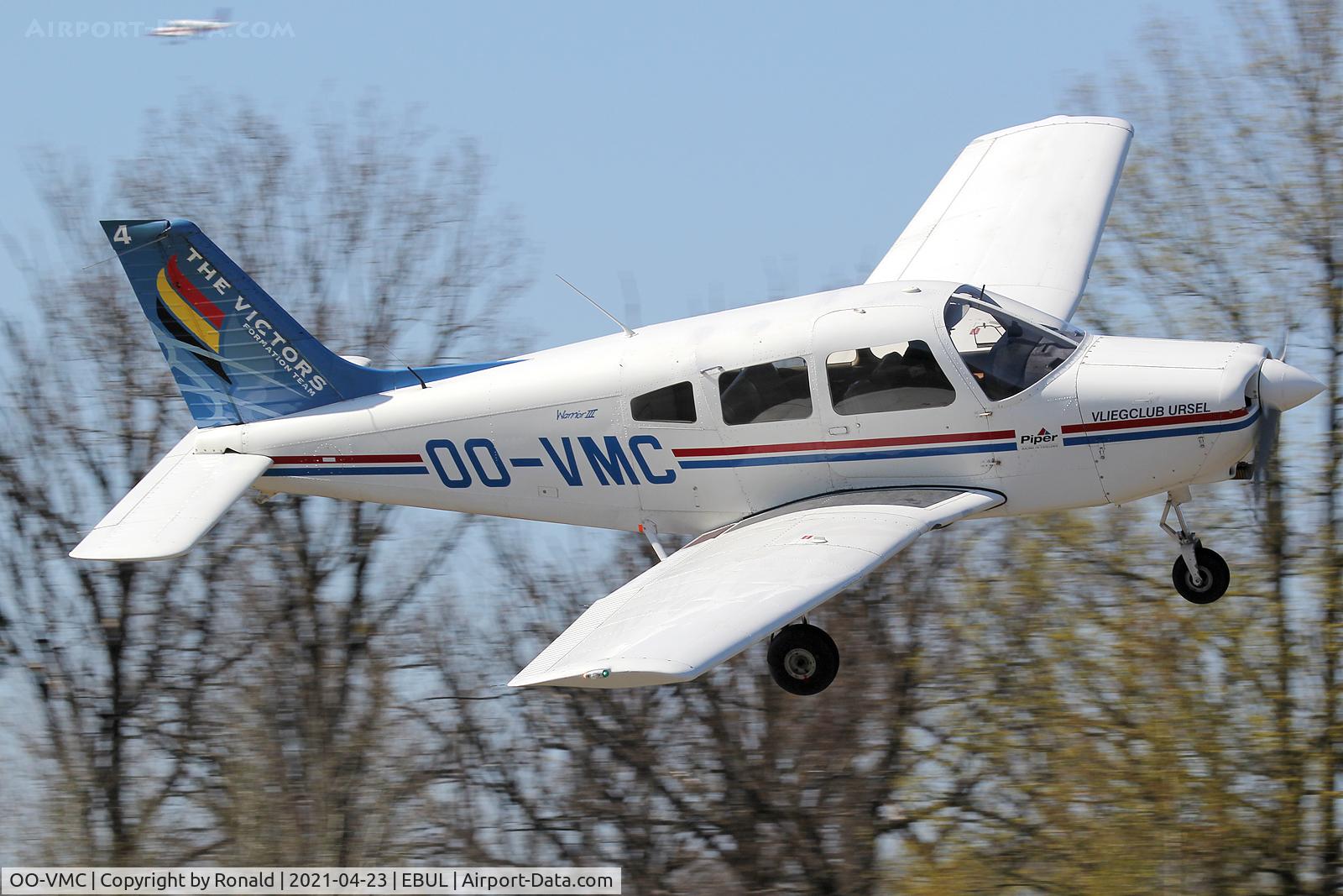 OO-VMC, 1996 Piper PA-28-161 C/N 2842016, at ebul