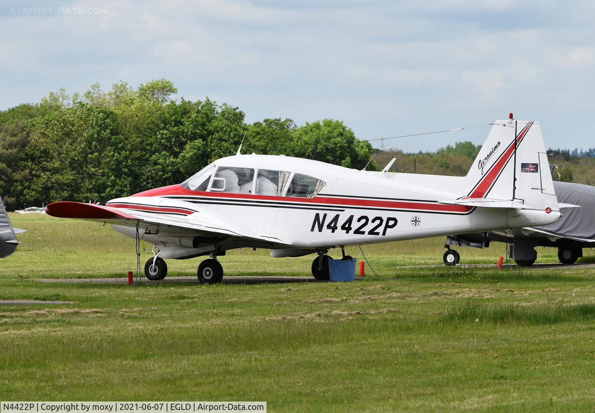 N4422P, Piper PA-23-160 Apache C/N 23-1936, Piper PA-23-160 Apache G at Denham.
