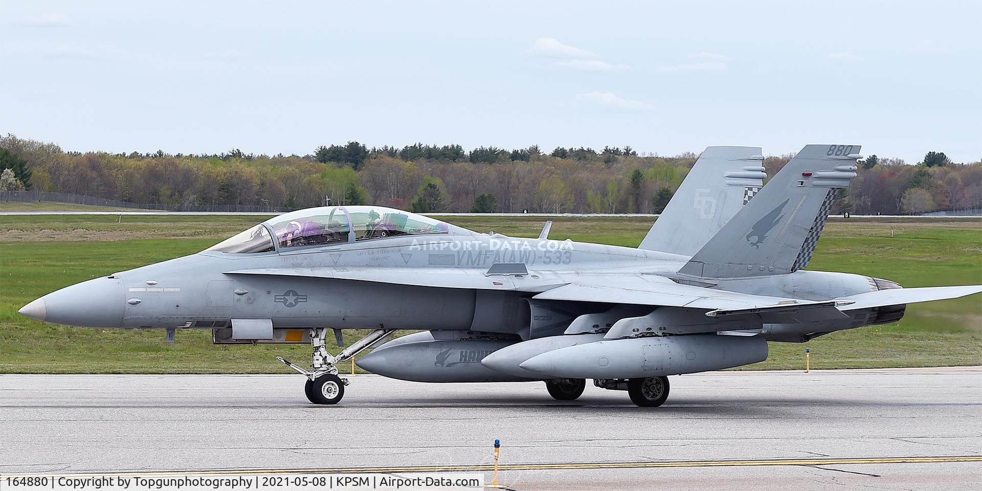 164880, McDonnell Douglas F/A-18D Hornet C/N 1212/D121a, VMFA(AW)-533  HAWK89