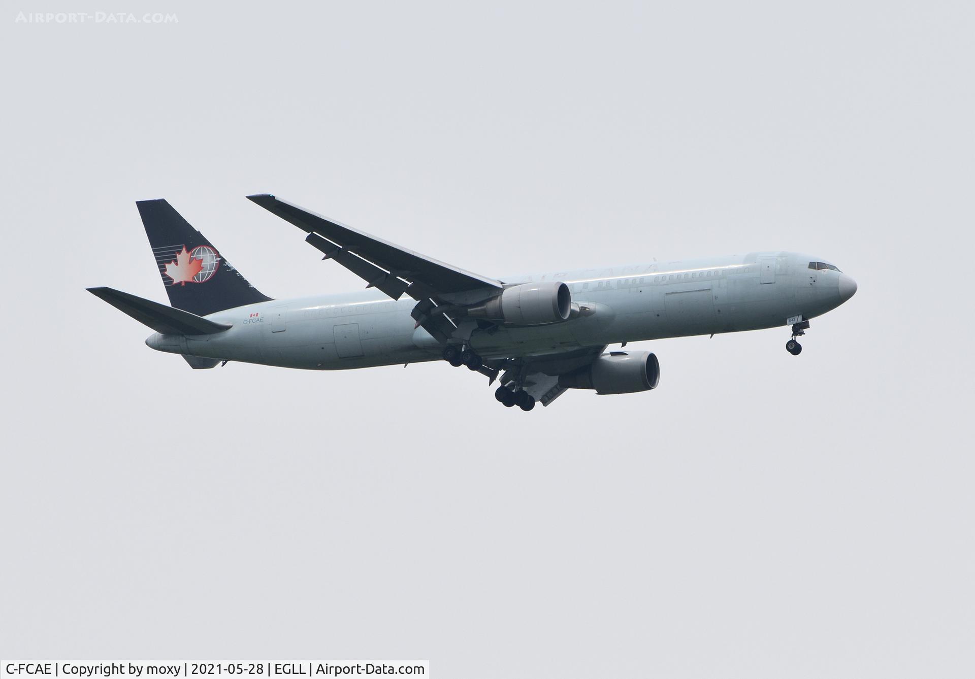 C-FCAE, 1988 Boeing 767-375/ER C/N 24083, Boeing 767-375/ER on finals to 9R London Heathrow.