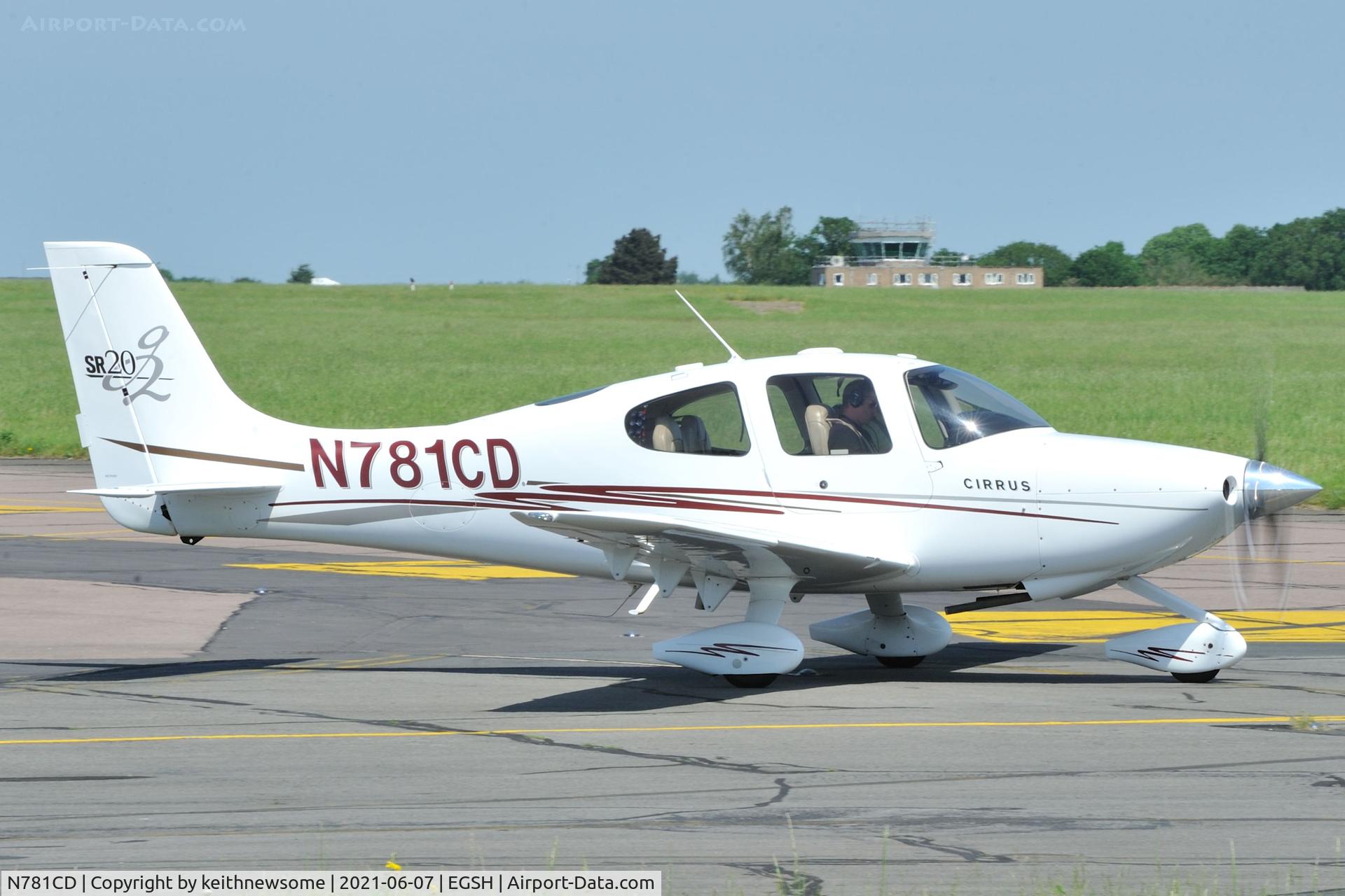 N781CD, 2004 Cirrus SR20 G2 C/N 1423, Leaving Norwich.