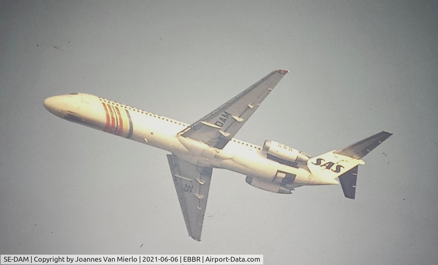 SE-DAM, 1970 McDonnell Douglas DC-9-41 C/N 47499 / 568, airborne from Brussels 25R ´90s