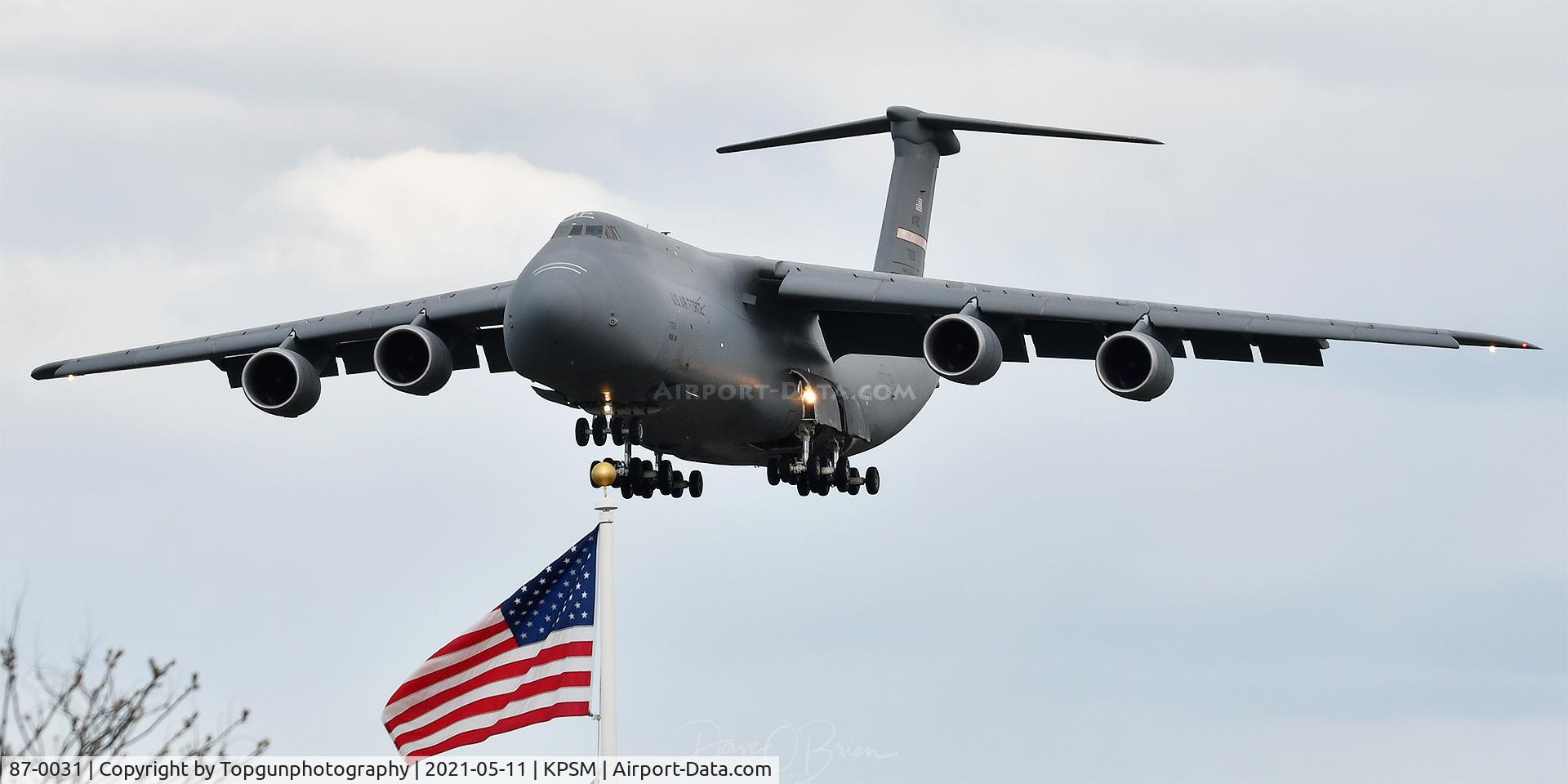87-0031, 1987 Lockheed C-5B Galaxy C/N 500-0117, RODD99 from MA Air Reserves comes up to get some pattern work in.