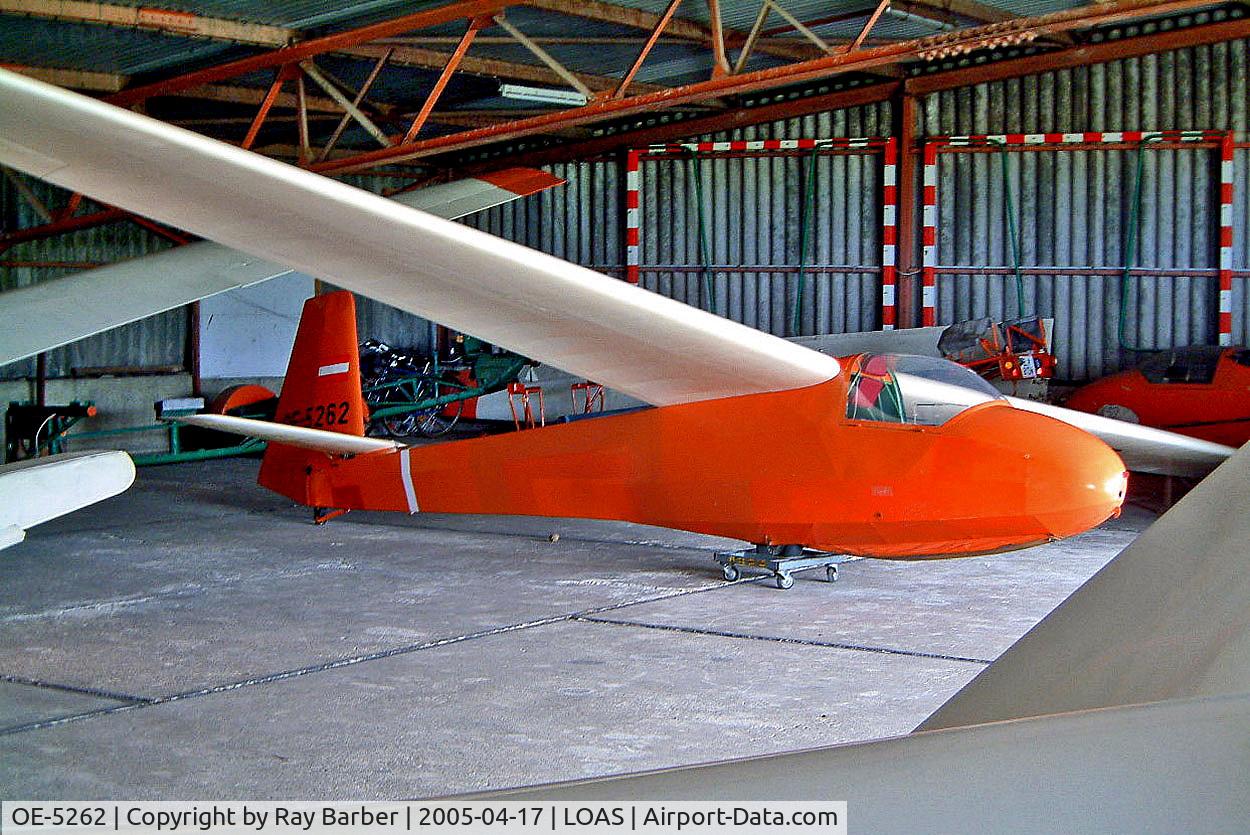 OE-5262, 1966 Schleicher K.8B C/N 8642/19, OE-5262   Schleicher K.8B [8642/19] Spitzerberg~OE 17/04/2005