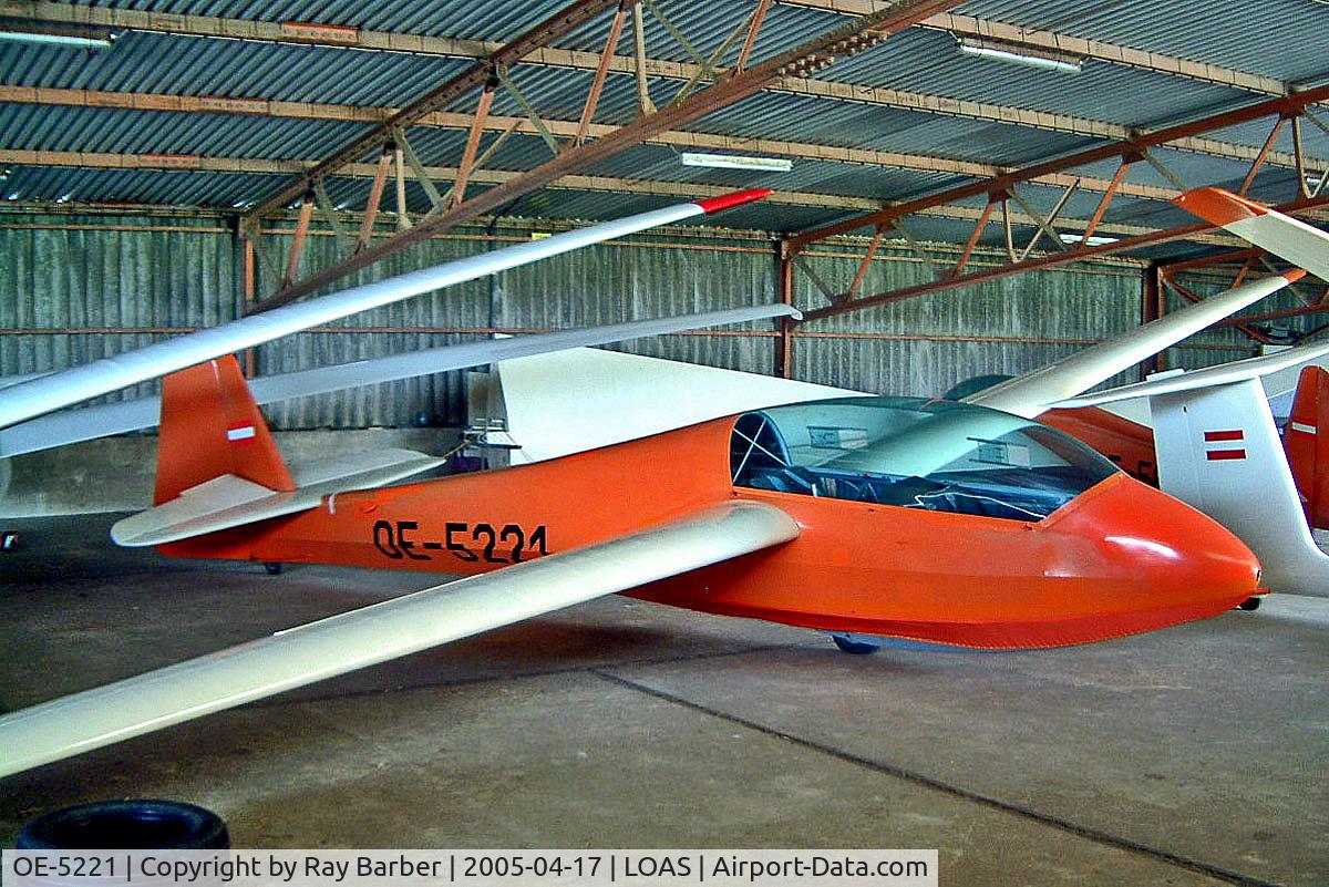 OE-5221, 1979 Scheibe Bergfalke III C/N 5656, OE-5221   Scheibe Bergfalke III [5656] Spitzerberg~OE 17/04/2005