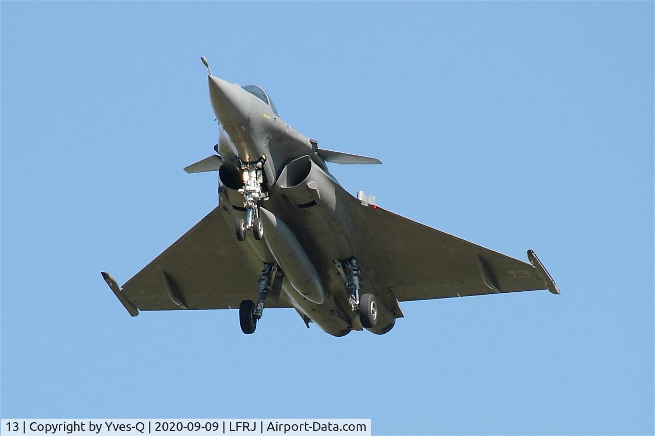 13, Dassault Rafale M C/N 13, Dassault Rafale M, Short approach rwy 26, Landivisiau Naval Air Base (LFRJ)
