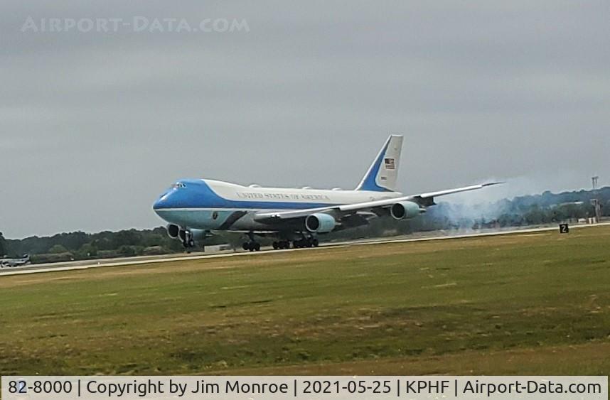 82-8000, 1987 Boeing VC-25A (747-2G4B) C/N 23824, I was completing a Patient Airlift Services (PALS) compassion flight dropping a Veteran and his wife off at Newport News Virginia. This was shooting touch and goes.