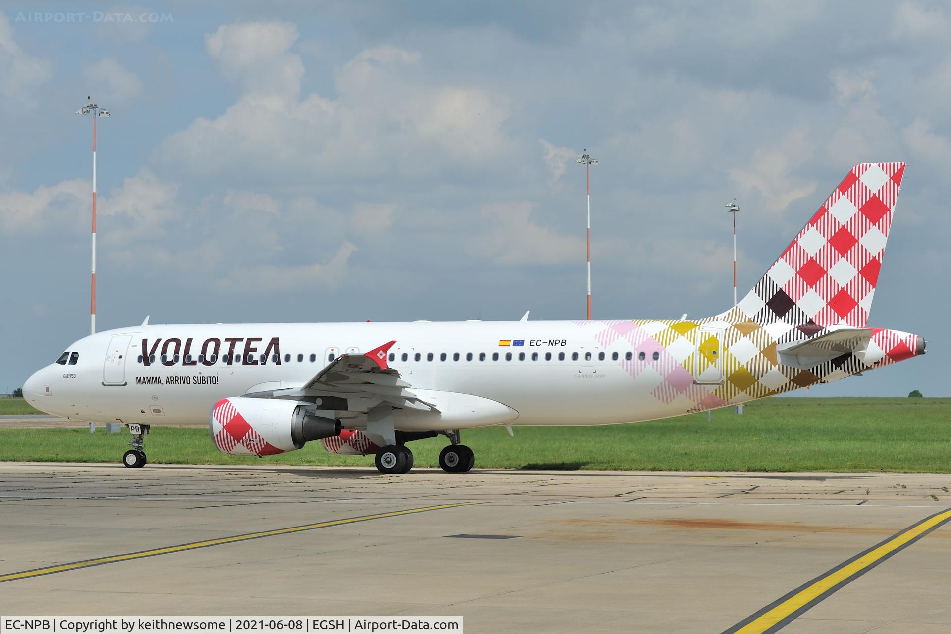 EC-NPB, 2009 Airbus A320-214 C/N 3949, Leaving Norwich for Venice, following paintwork.
