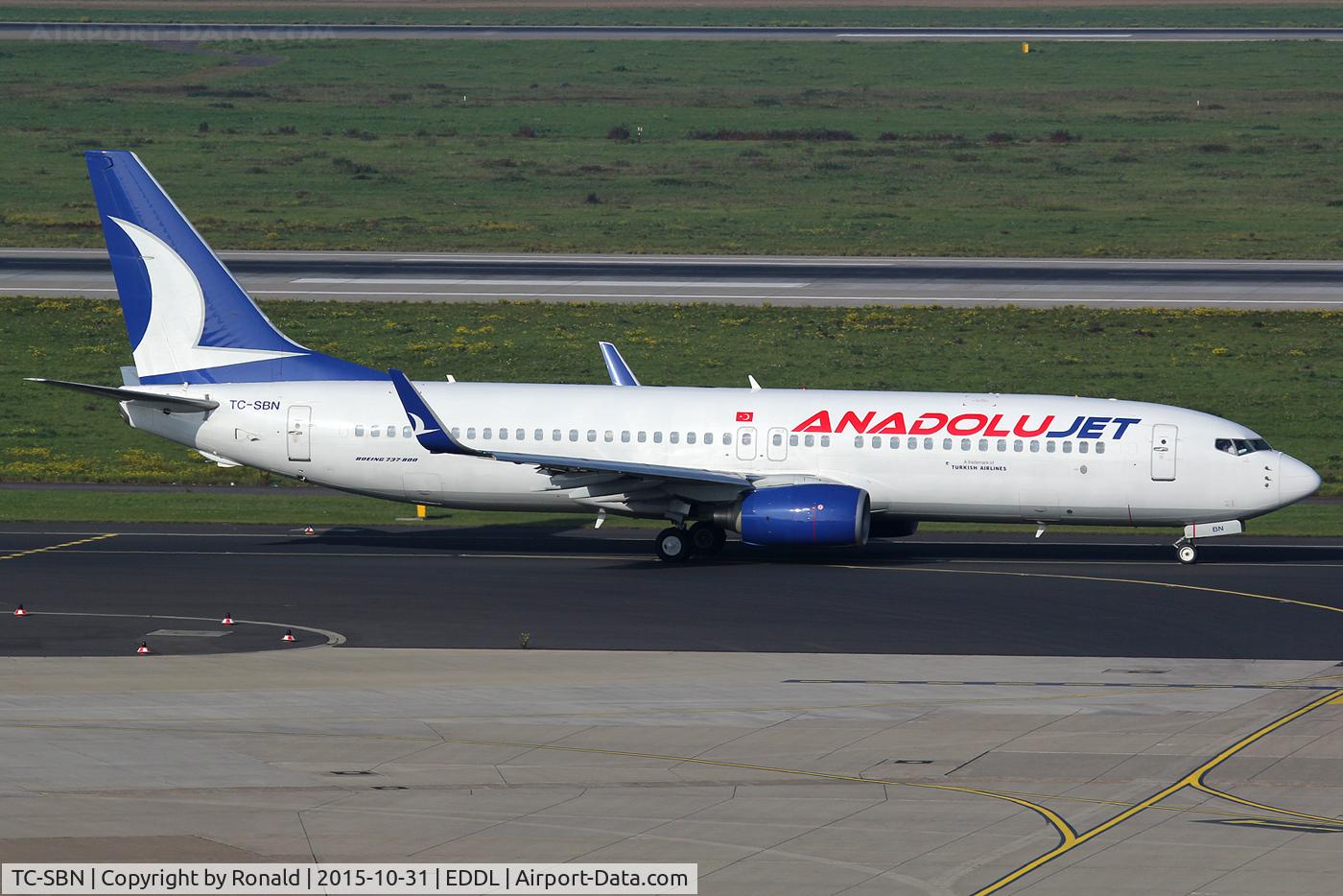TC-SBN, 2007 Boeing 737-86N C/N 32690, at dus