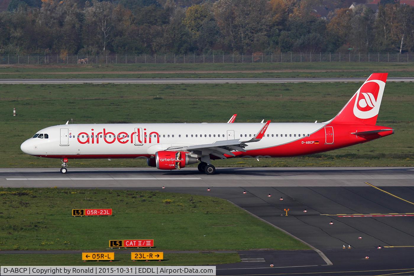 D-ABCP, 2015 Airbus A321-211 C/N 6629, at dus