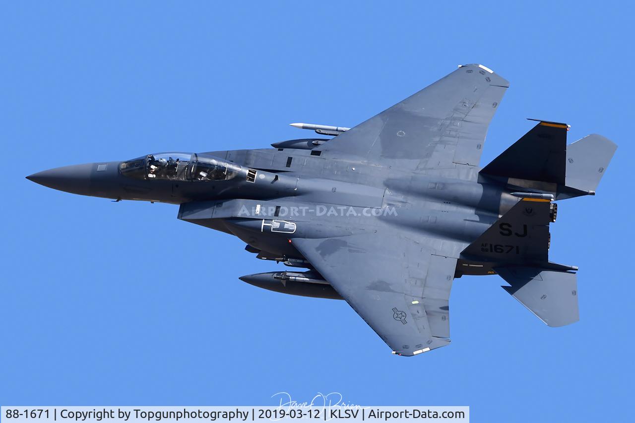 88-1671, 1988 McDonnell Douglas F-15E Strike Eagle C/N 1080/E055, STRIKE01 on a flex departure for Red Flag 19-2