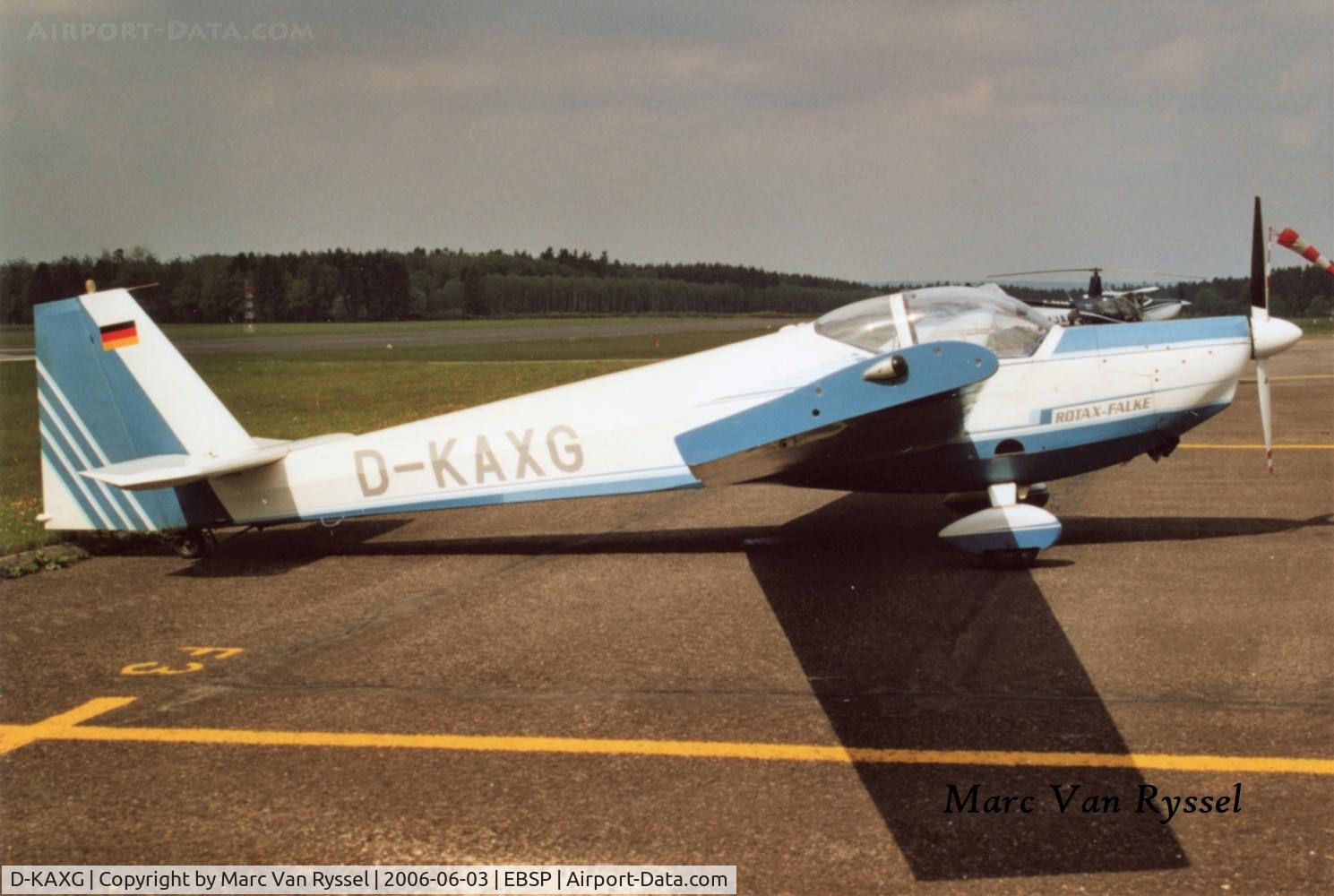 D-KAXG, 1993 Scheibe SF-25C Falke C/N 44550, At Spa.