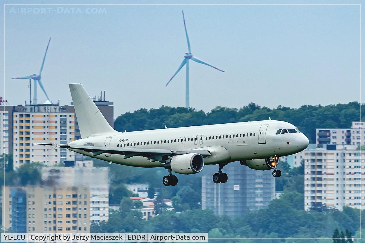 YL-LCU, 2002 Airbus A320-214 C/N 1762, 2002 Airbus A320-214, c/n: 1762