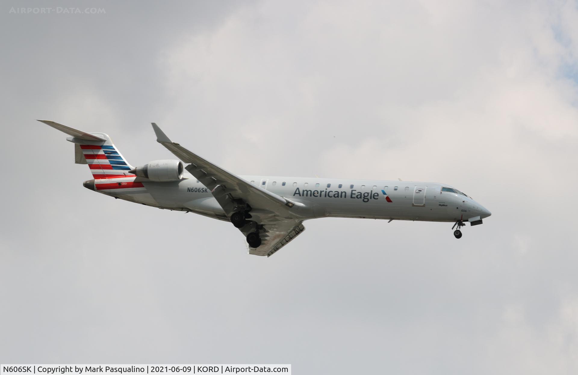 N606SK, 2006 Bombardier CRJ-700 (CL-600-2C10) Regional Jet C/N 10250, CL-600-2C10