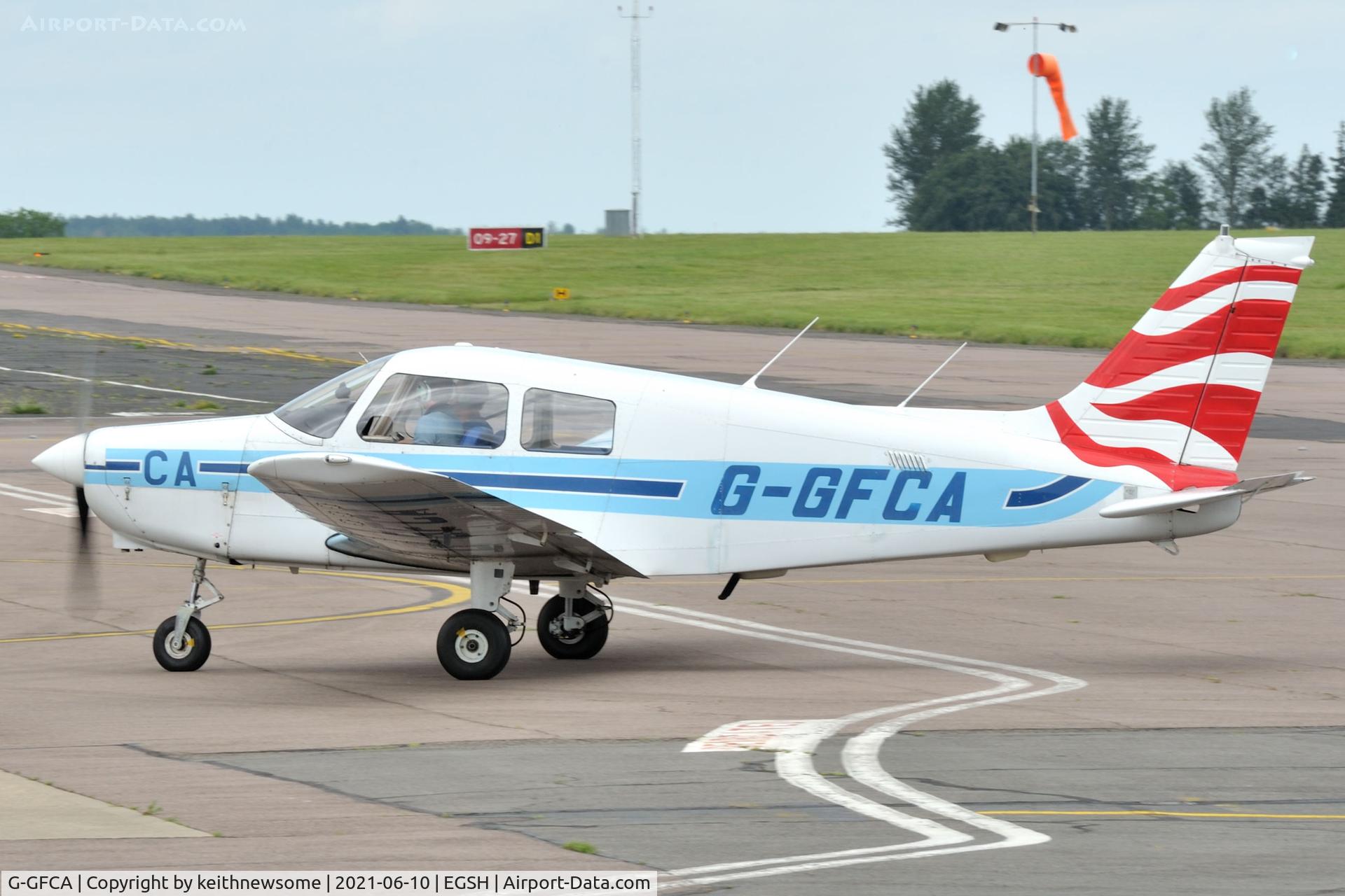 G-GFCA, 1989 Piper PA-28-161 Cadet C/N 28-41100, Arriving at Norwich.