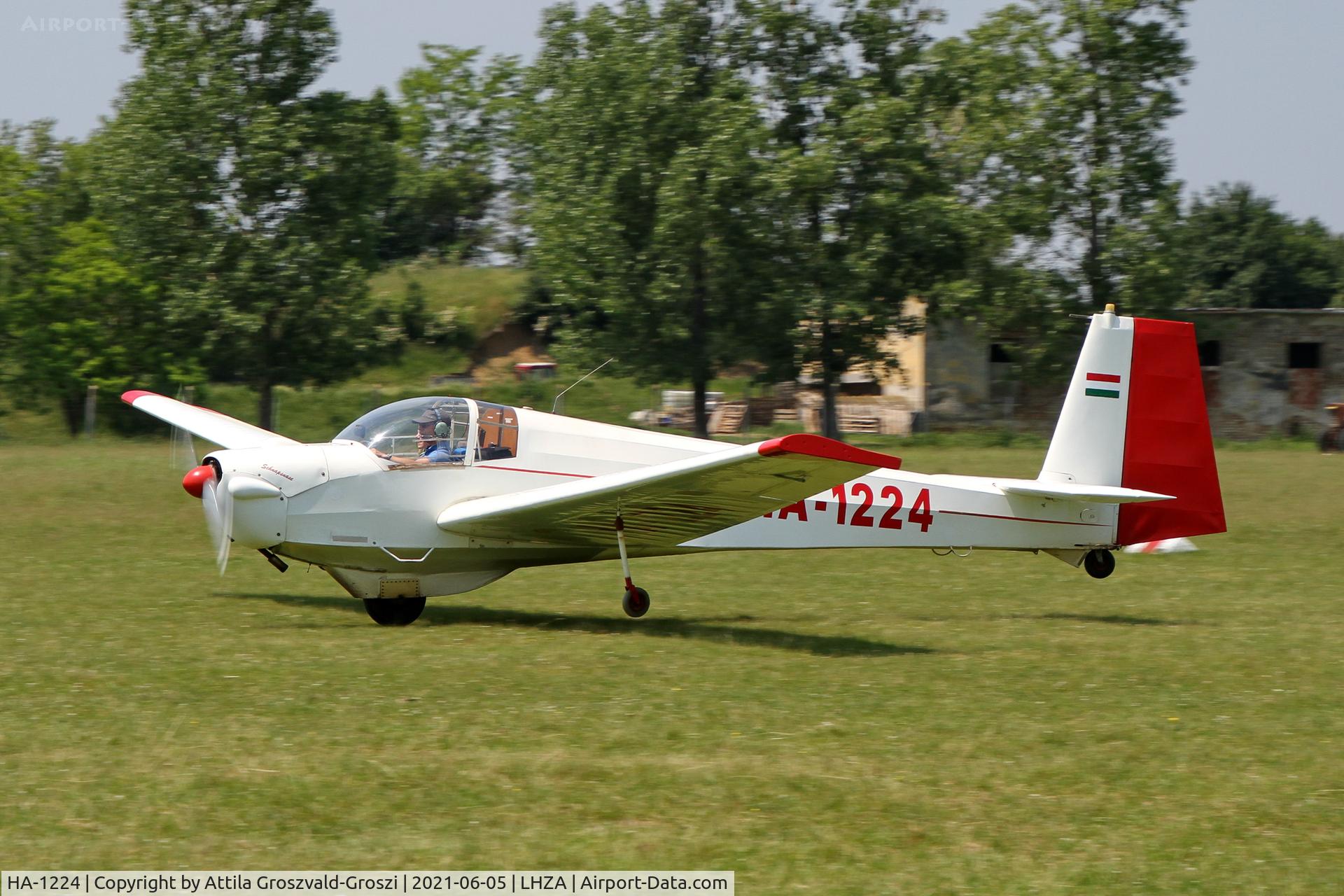 HA-1224, 1971 Scheibe SF-25D Falke C/N 4817D, LHZA - Zalaegerszeg-Andráshida Airport, Hungary