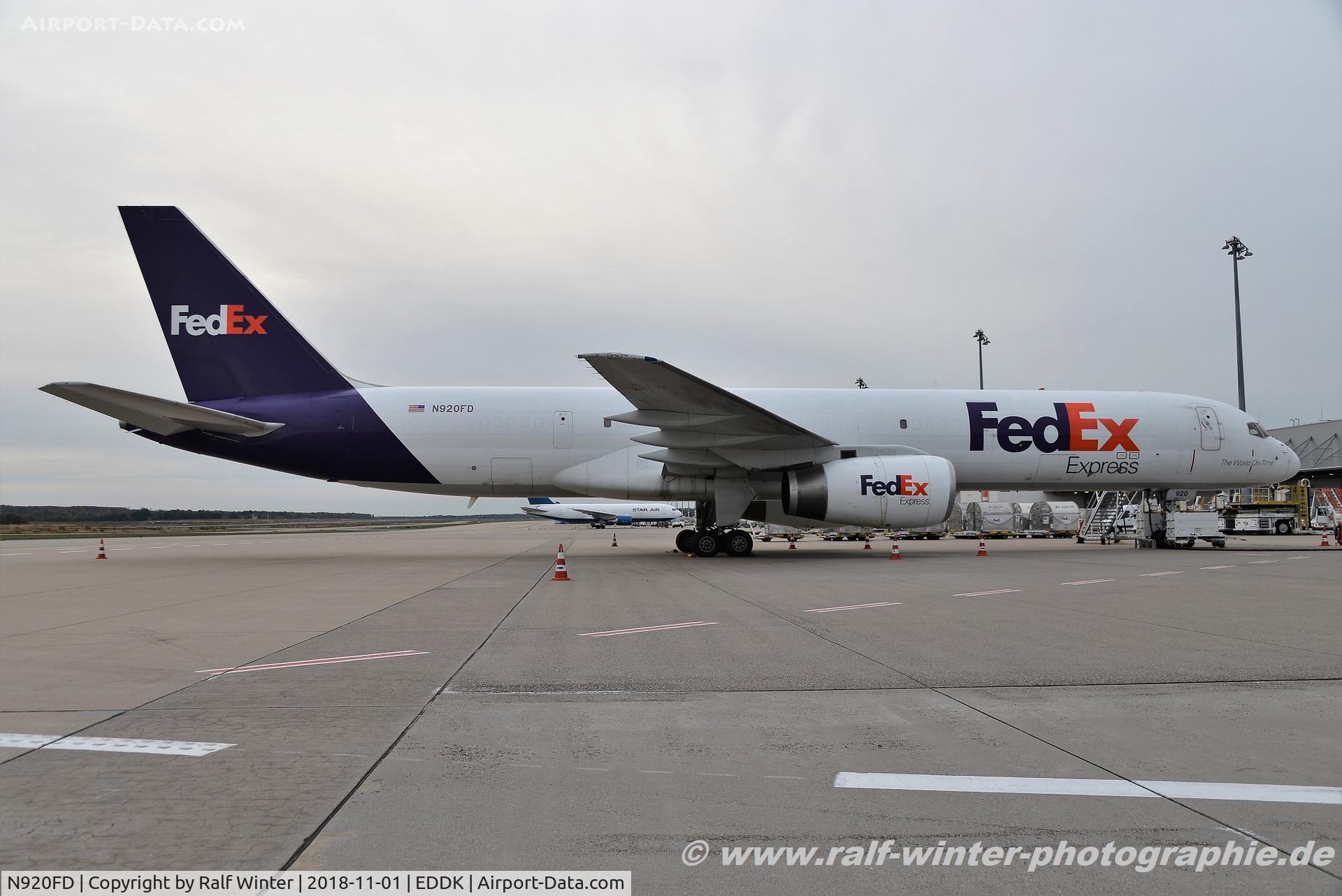 N920FD, 1988 Boeing 757-23A C/N 24289, Boeing 757-23A - FX FDX Federal Express FedEx - 24289 - N920FD - 01.11.2018 - CGN
