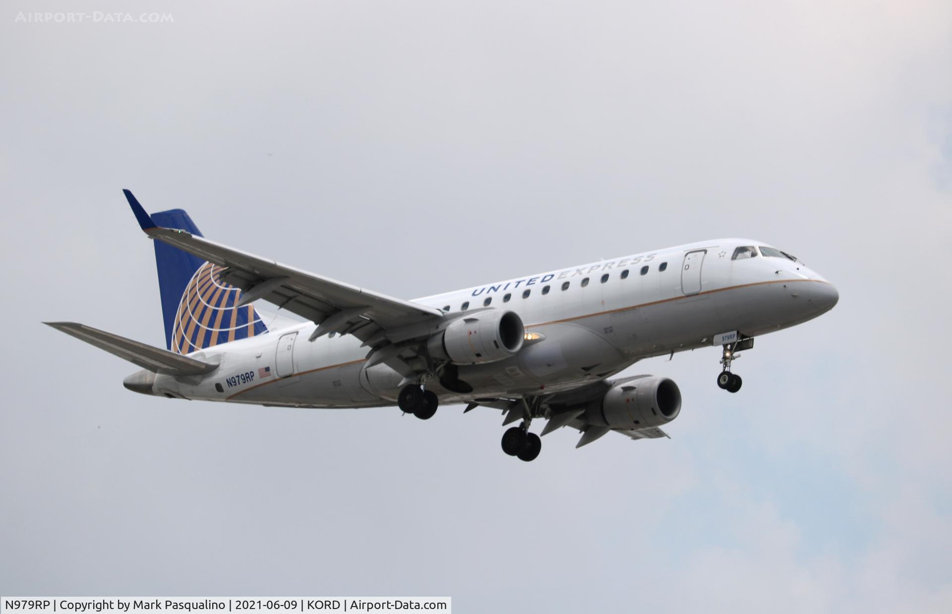 N979RP, 2005 Embraer 170SE (ERJ-170-100SE) C/N 17000088, ERJ-170-100SE