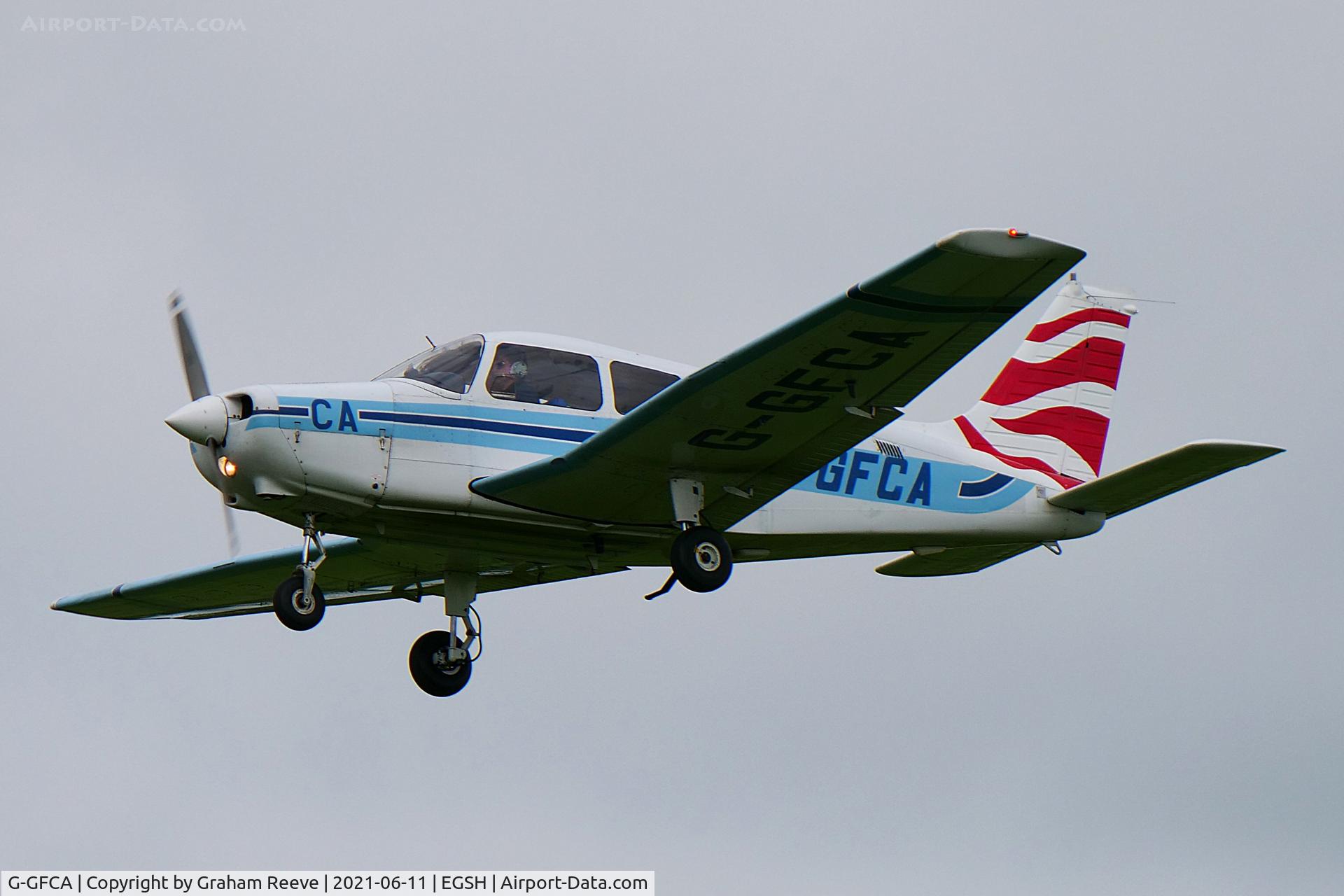 G-GFCA, 1989 Piper PA-28-161 Cadet C/N 28-41100, Landing at Norwich.