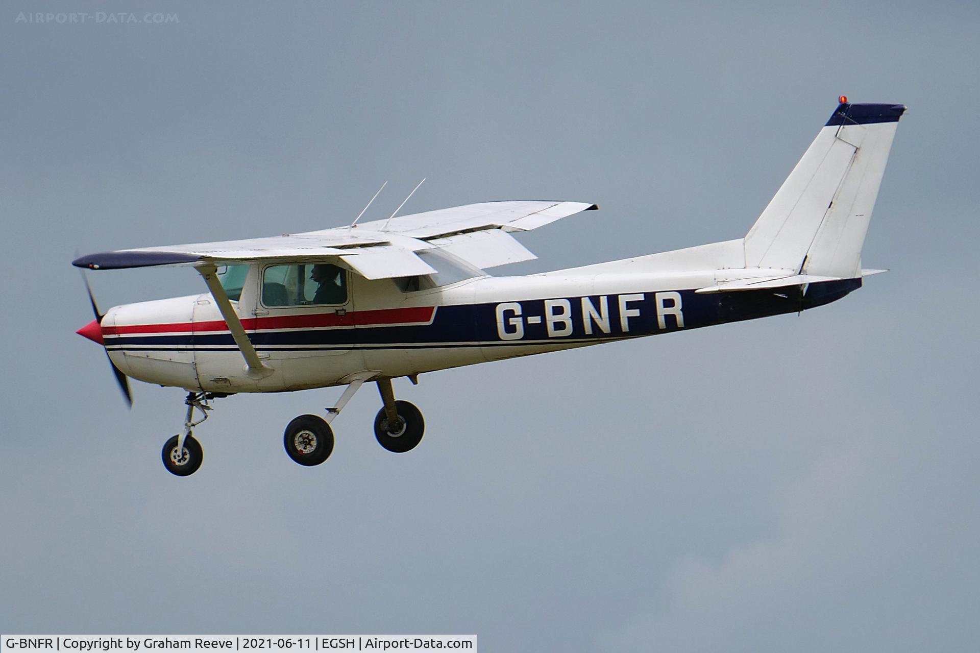 G-BNFR, 1978 Cessna 152 C/N 15282035, Landing at Norwich.