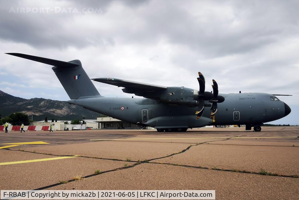 F-RBAB, Airbus A400M Atlas C/N 008, Parked