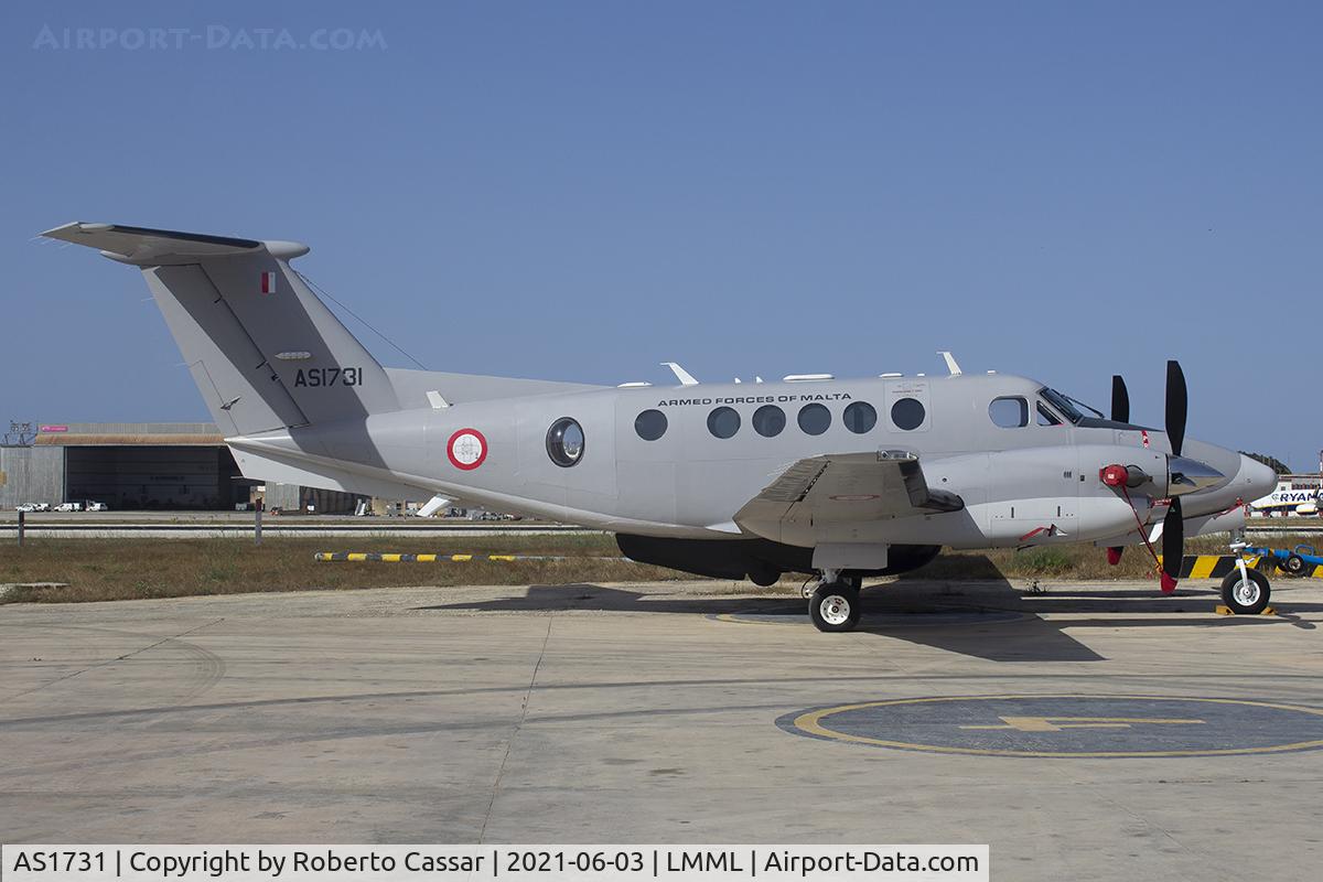AS1731, 2015 Beechcraft B200GT C/N BY-249, Park 7