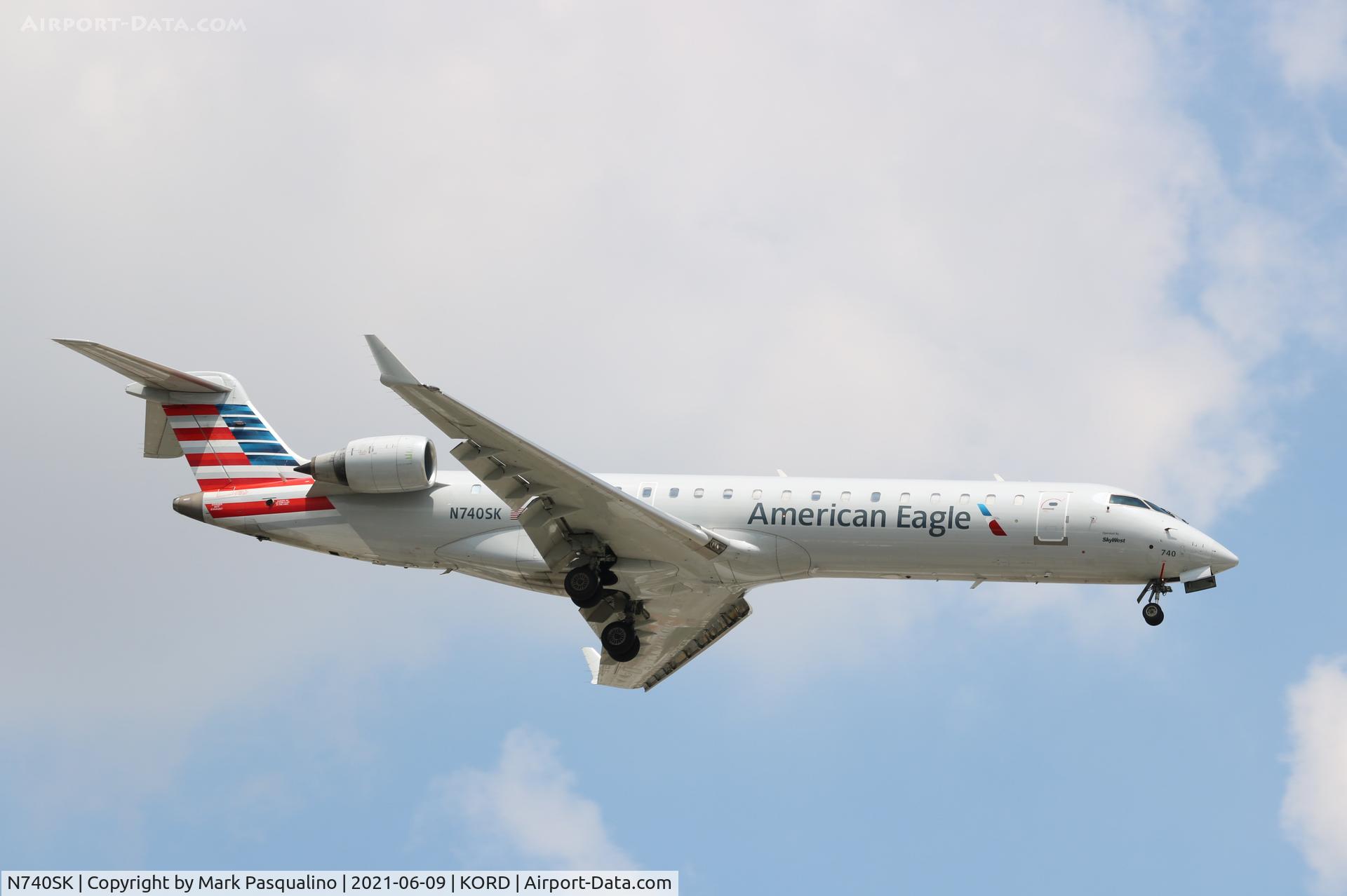 N740SK, 2005 Bombardier CRJ-701 (CL-600-2C10) Regional Jet C/N 10196, CL-600-2C10
