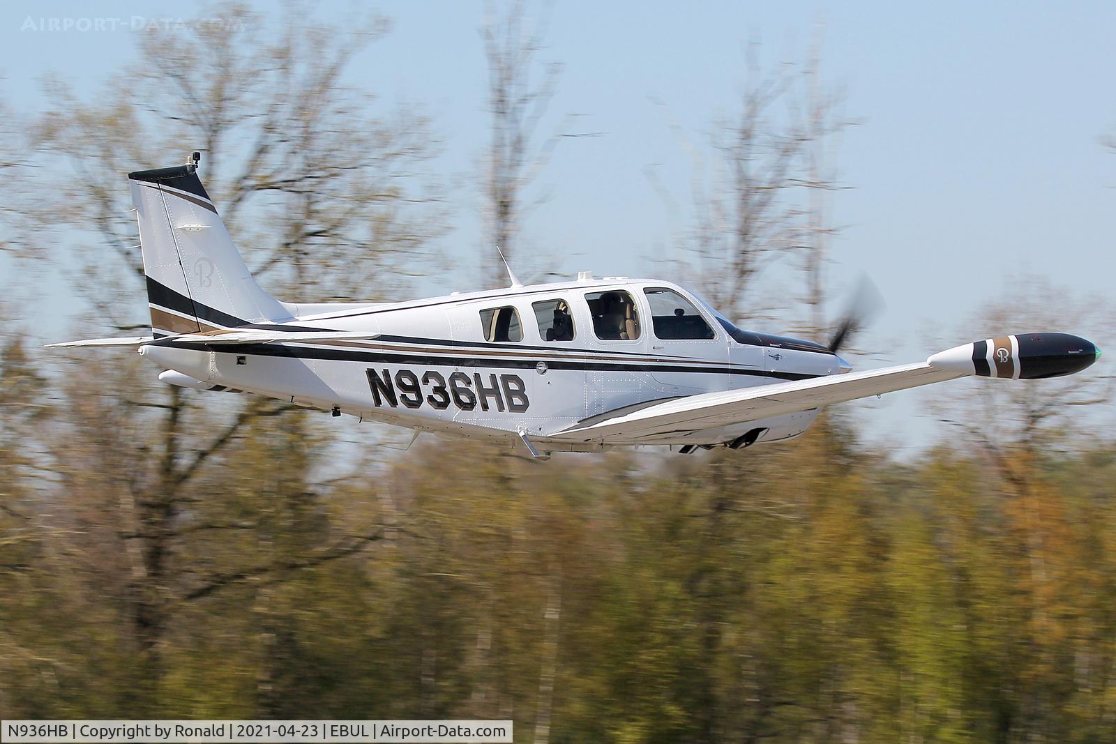 N936HB, 2010 Hawker Beechcraft G36 C/N E-3937, at ebul