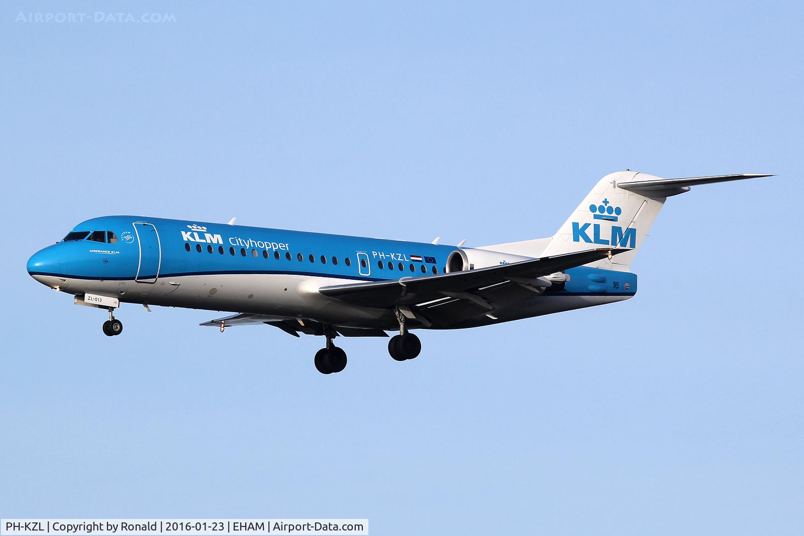 PH-KZL, 1995 Fokker 70 (F-28-0070) C/N 11536, at spl