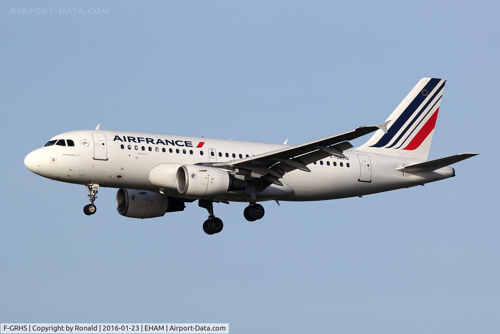 F-GRHS, 2001 Airbus A319-111 C/N 1444, at spl