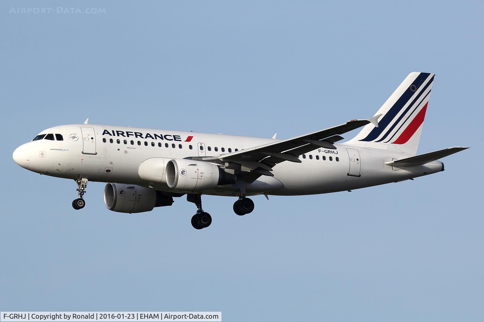 F-GRHJ, 2000 Airbus A319-111 C/N 1176, at spl