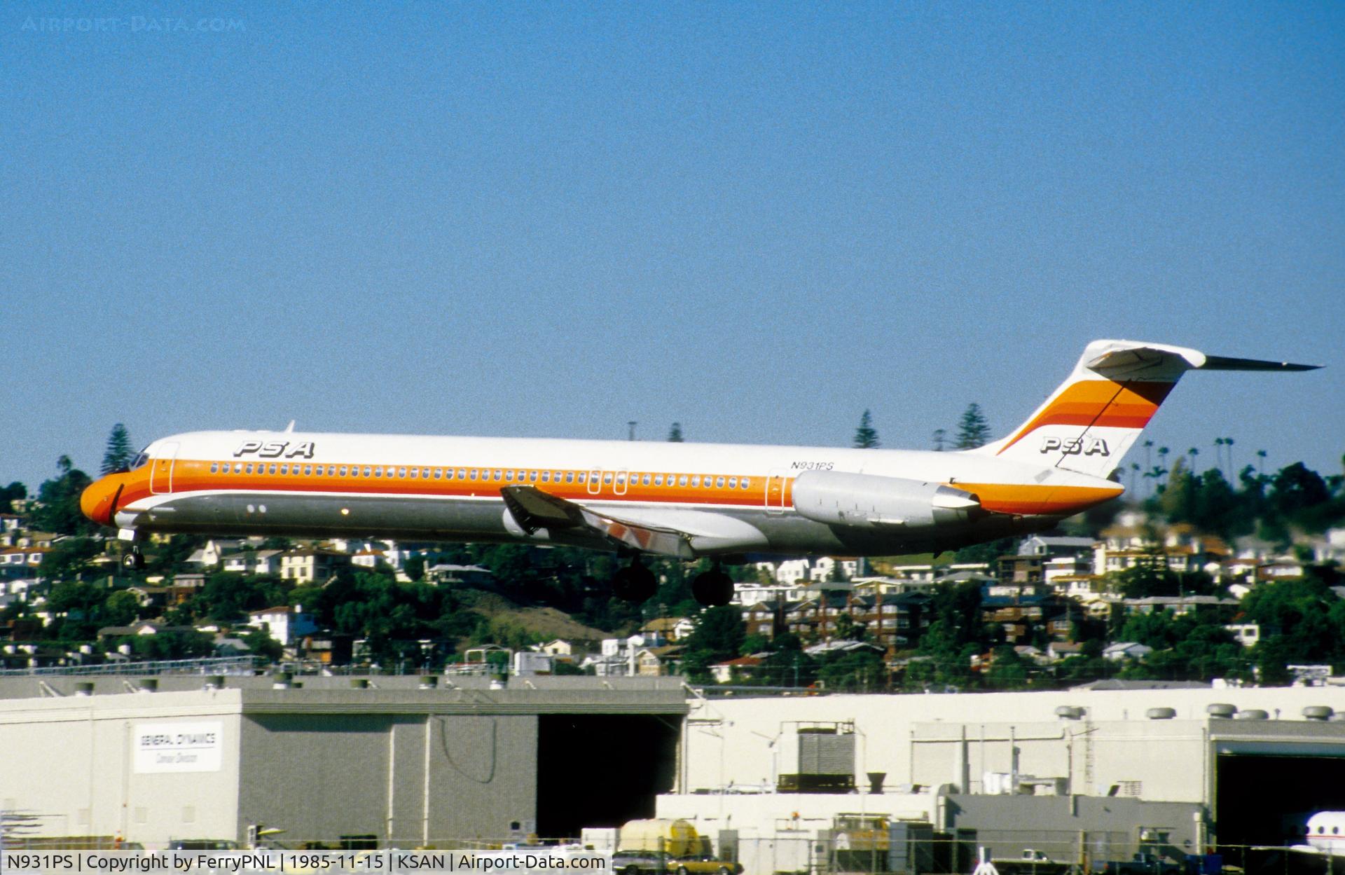 N931PS, 1981 McDonnell Douglas MD-81 C/N 48039, PSA MD81 over the numbers