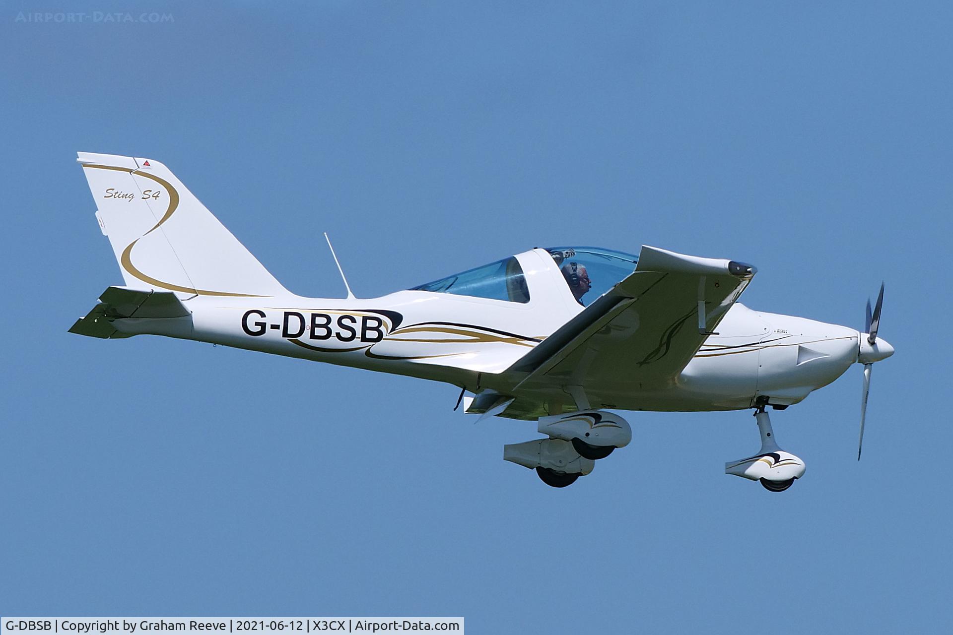 G-DBSB, 2019 TL Ultralight TL-2000 Sting Carbon S4 C/N LAA 347A-15628, Landing at Northrepps.