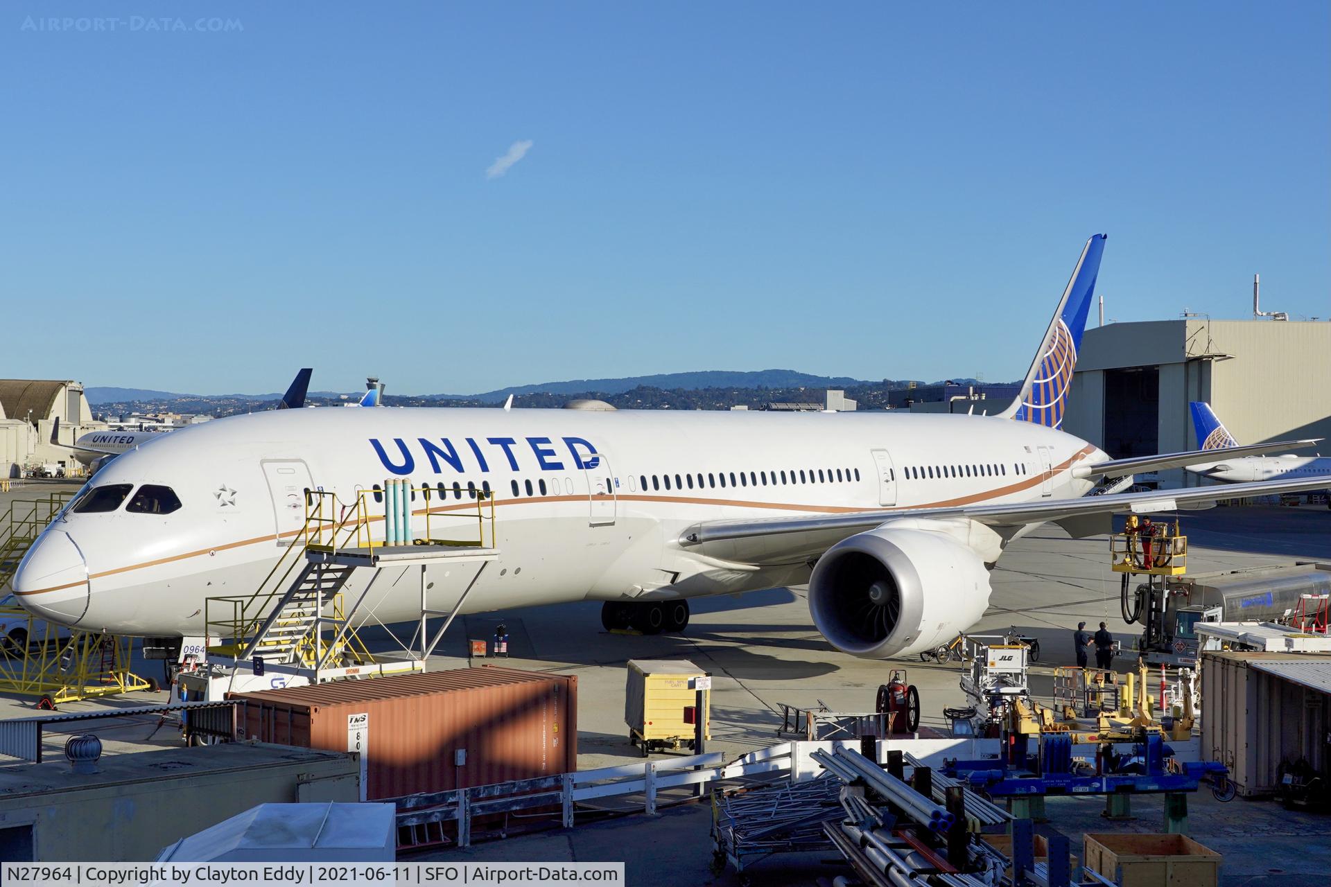 N27964, 2016 Boeing 787-9 Dreamliner C/N 37813, SFO 2021.
