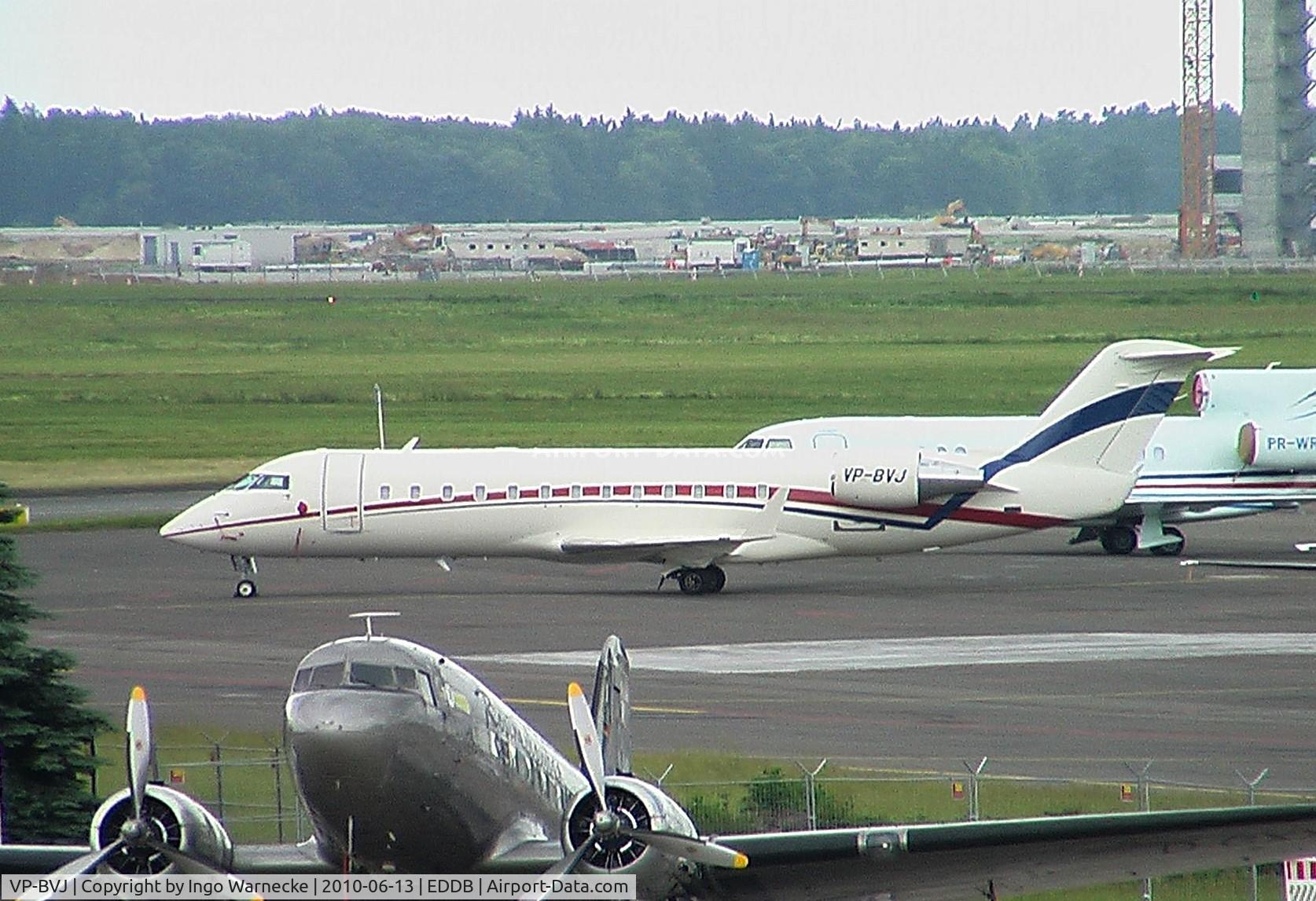 VP-BVJ, 2007 Bombardier Challenger 850 (CL-600-2B19) C/N 8071, Bombardier Challenger 850 (CL-600-2B19) at Schönefeld airport