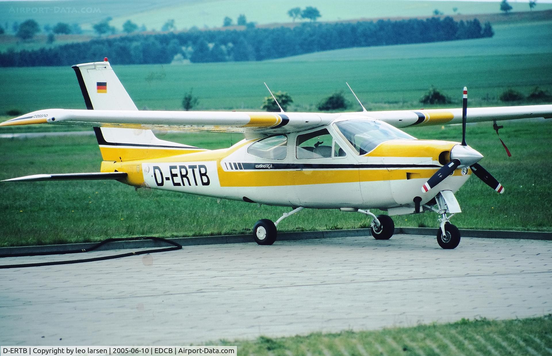 D-ERTB, Cessna 177RG Cardinal C/N 177RG0962, Flugplatz Ballenstedt 10.6.2005