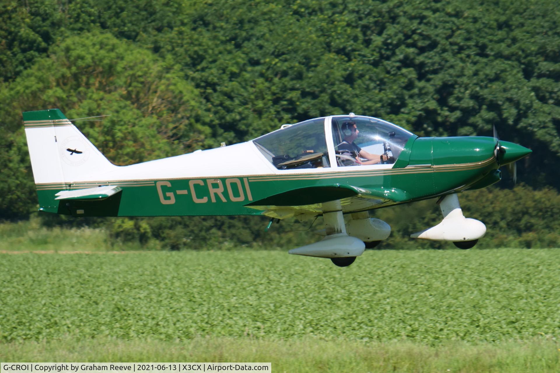 G-CROI, 1999 Robin HR-200-120B C/N 335, Departing from Northrepps.