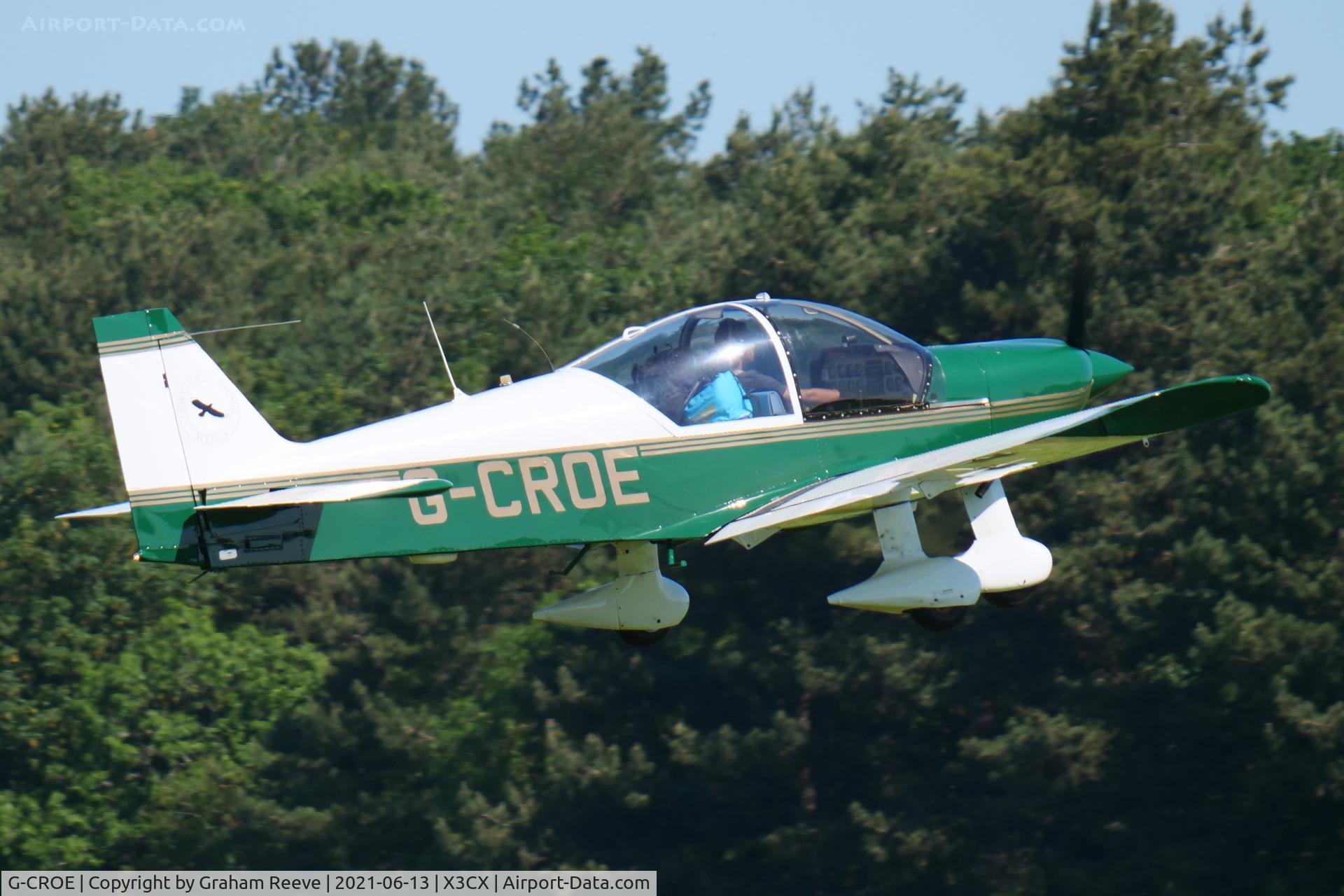 G-CROE, 1994 Robin HR-200-120B C/N 282, Departing from Northrepps.